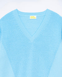 Y. ONLY PORTE / MAGIC BLUE / NEW / QTY : 27 / Pull Col V Maille Perlée - Magic Blue
