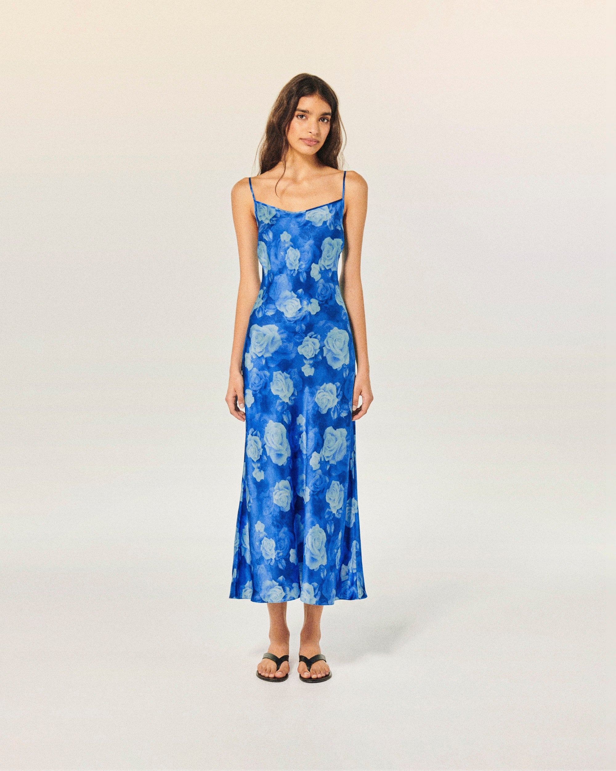 ROMANTIC ROSES BLEU / NEW / QTY : 1 / Robe Longue Bretelle Gisele - Romantic Roses Bleu