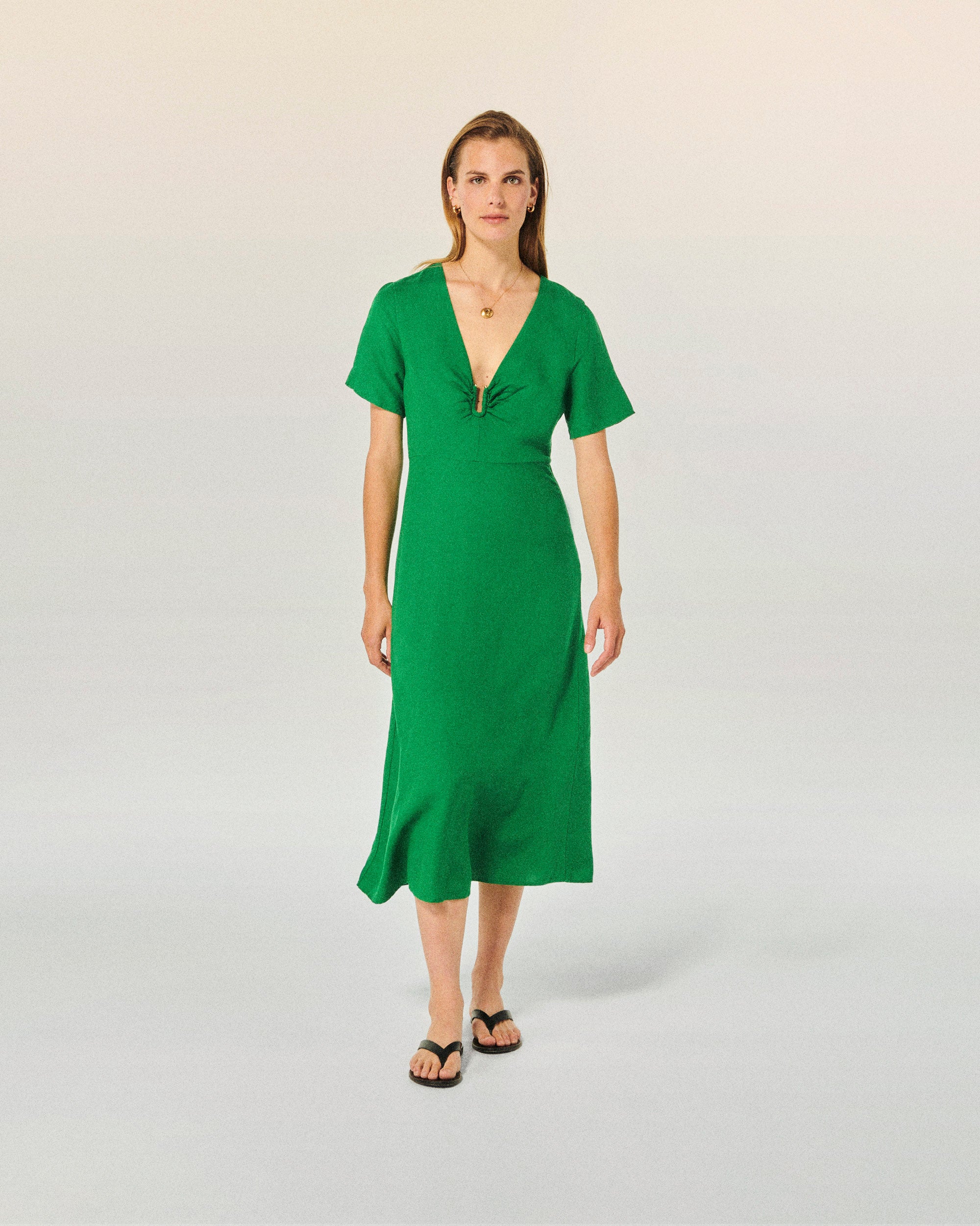 TROPICAL GREEN / NEW / QTY : 54 / Robe Longue Manche Courte Arielle - Tropical Green