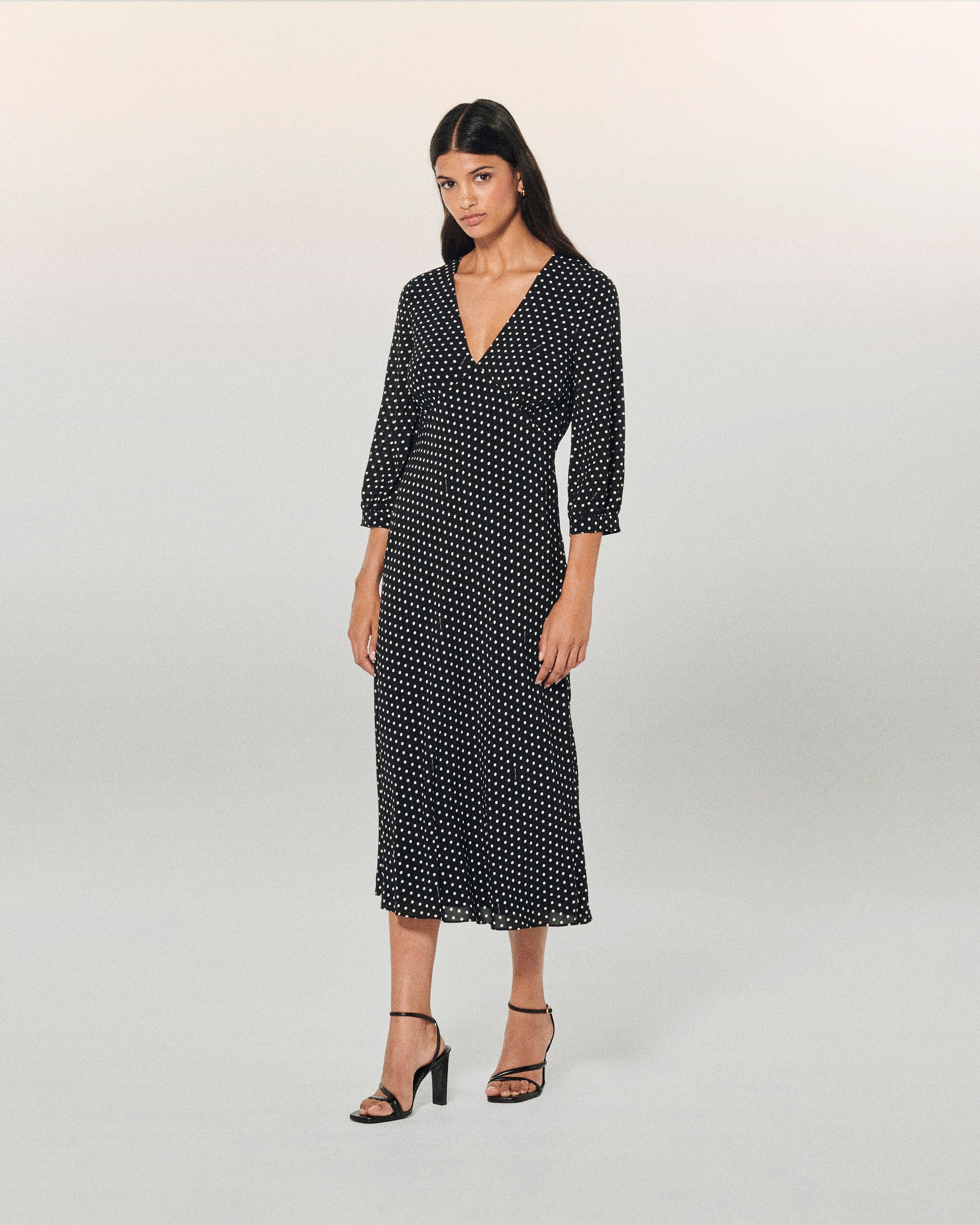 NOIR TIE AND DYE CO / NEW / QTY : 41 / Robe Longue Manche Courte Lucia - Noir Tie And Dye Co