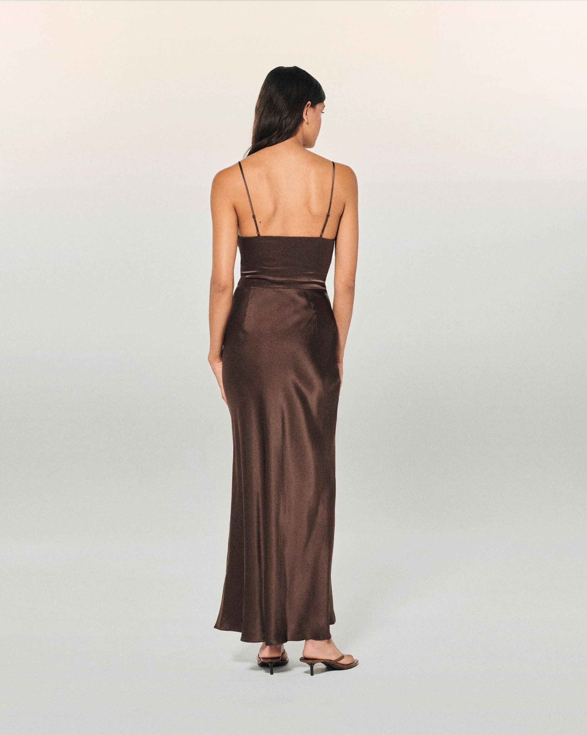 Robe longue à bretelles Naia en soie - Chocolat