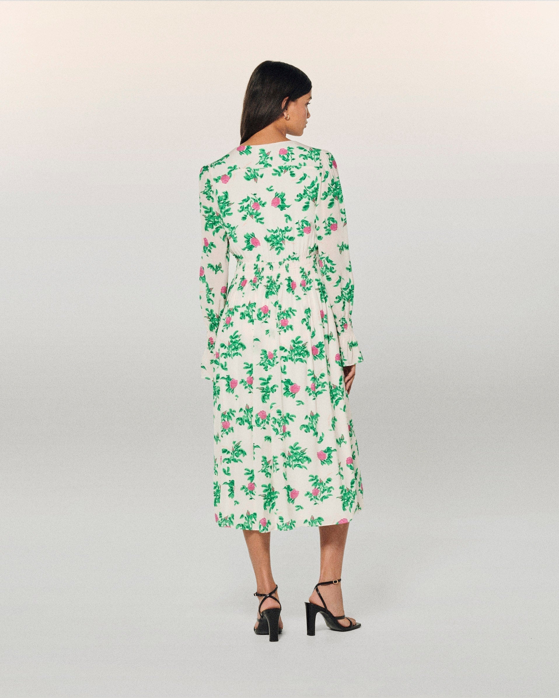 Y. ONLY PORTE / SPRING FLOWERS / DJV / QTY : 129 / Robe Longue Manche Longue - Spring Flowers