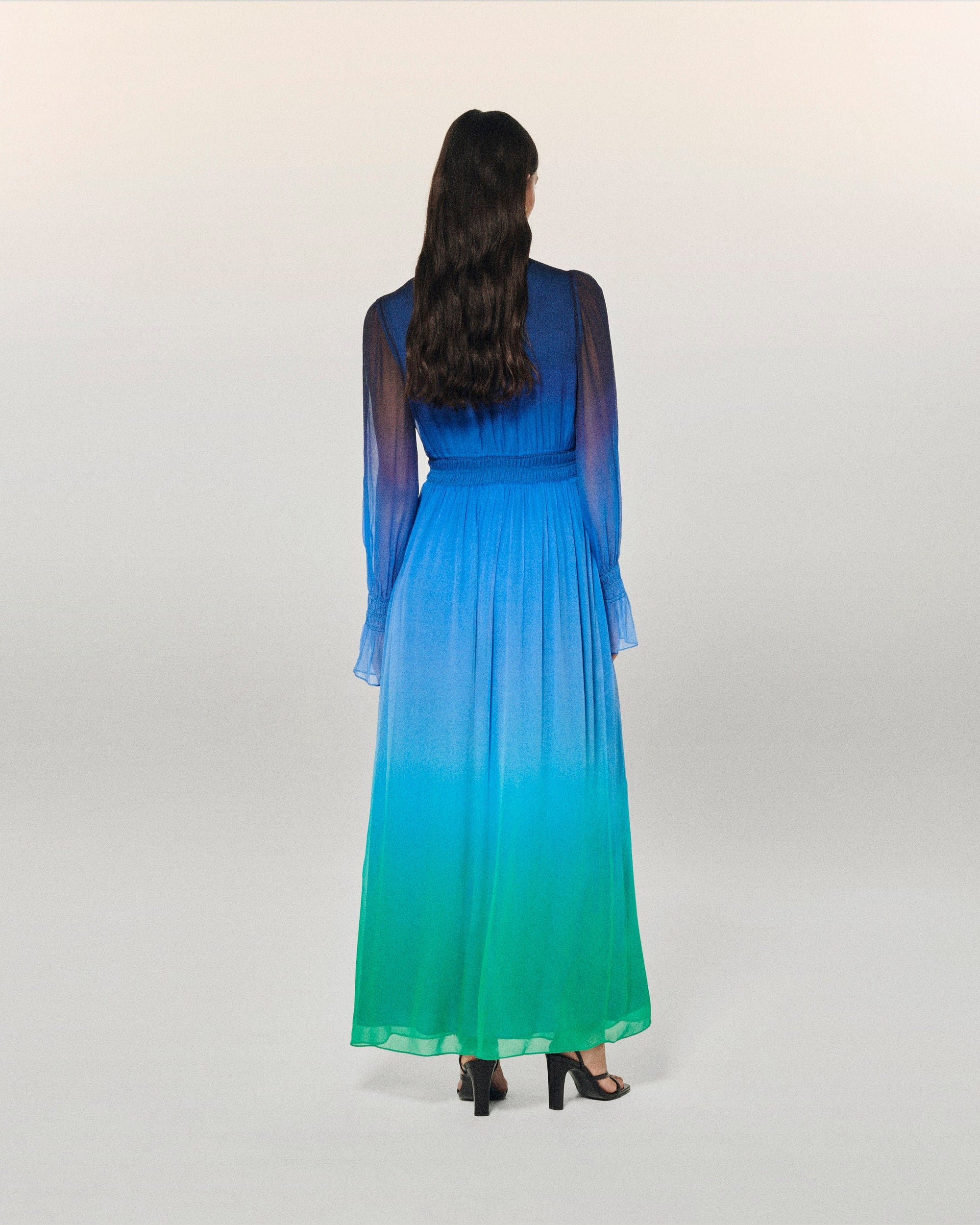 Y. ONLY PORTE / BLURRY OCEAN / DJV / QTY : 90 / Robe Longue Manche Longue Mousseline - Blurry Ocean