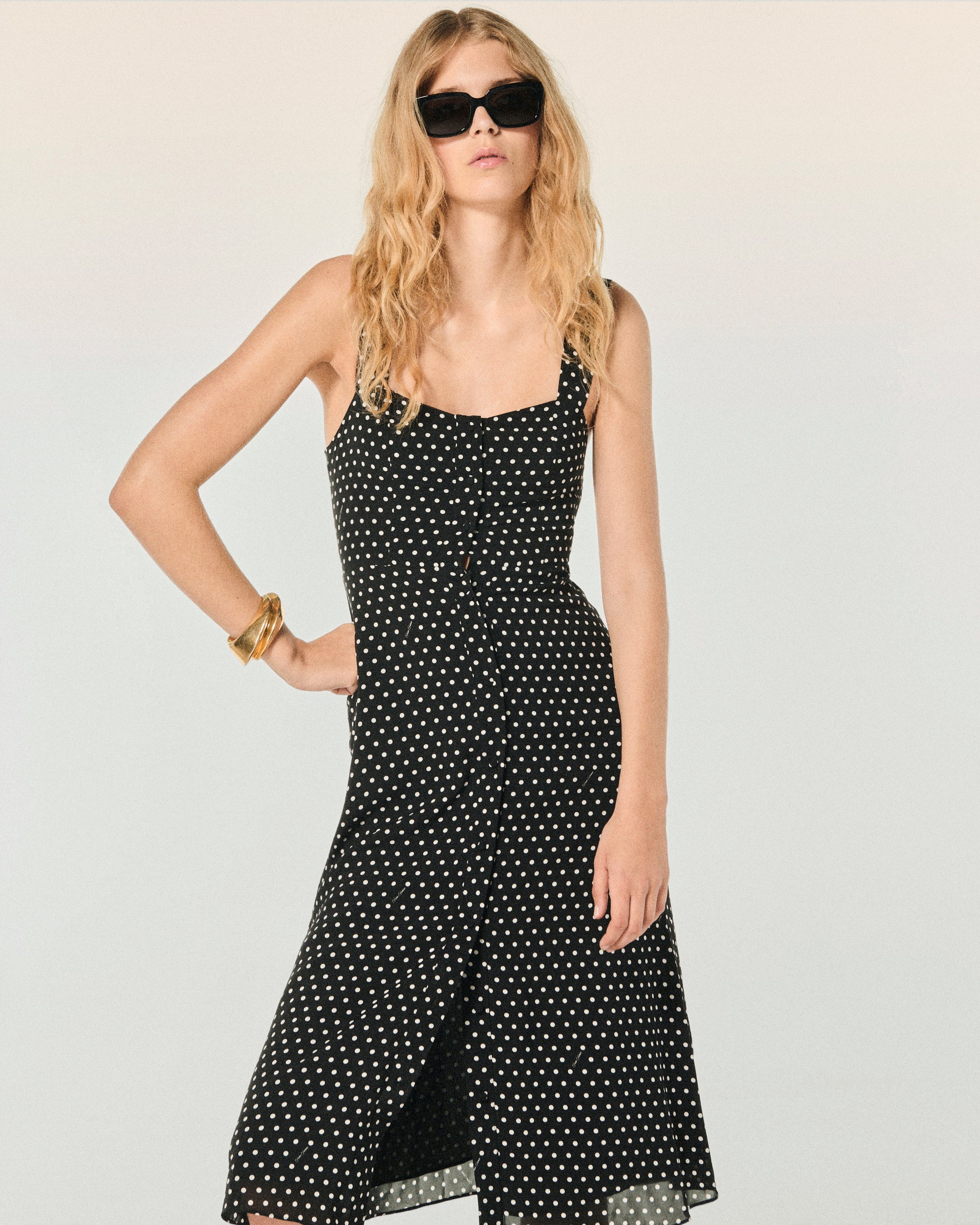 NOIR TIE AND DYE CO / NEW / QTY : 8 / Robe Longue Bretelle Leatitia - Noir Tie And Dye Co