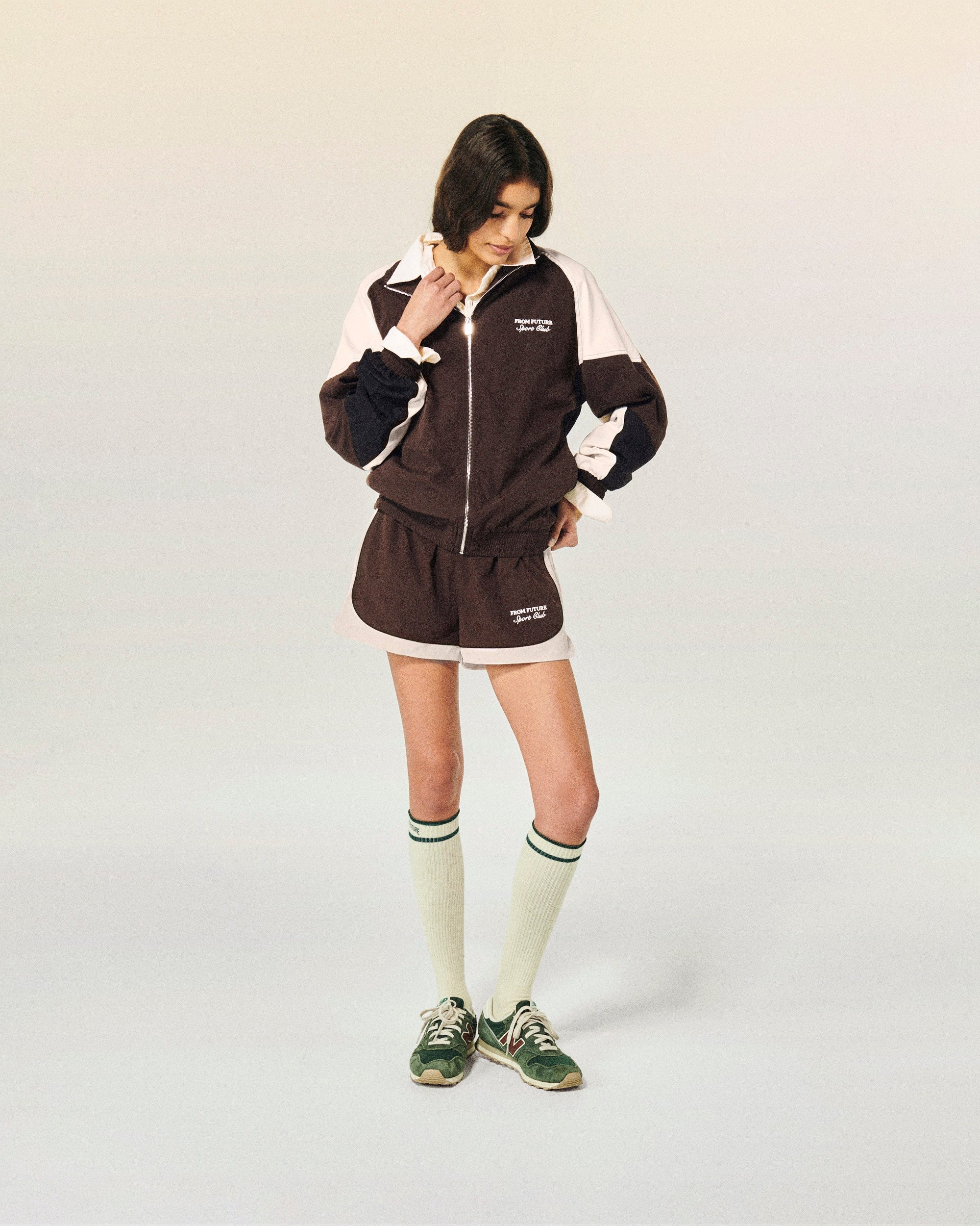 CHOCOLAT / DJV / QTY : 4 / Short Court - Chocolat