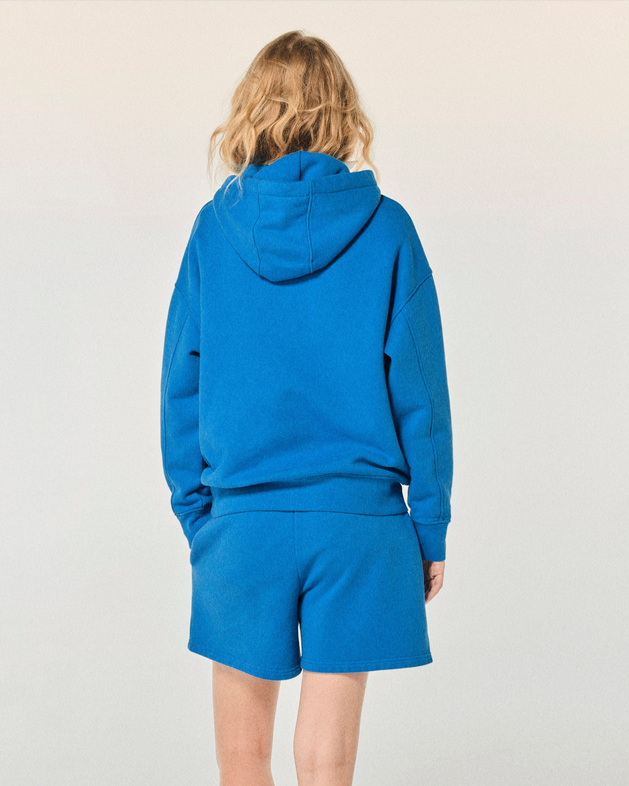 SURF BLUE / NEW / QTY : 80 / Sweatshirt Hoodie - Surf Blue