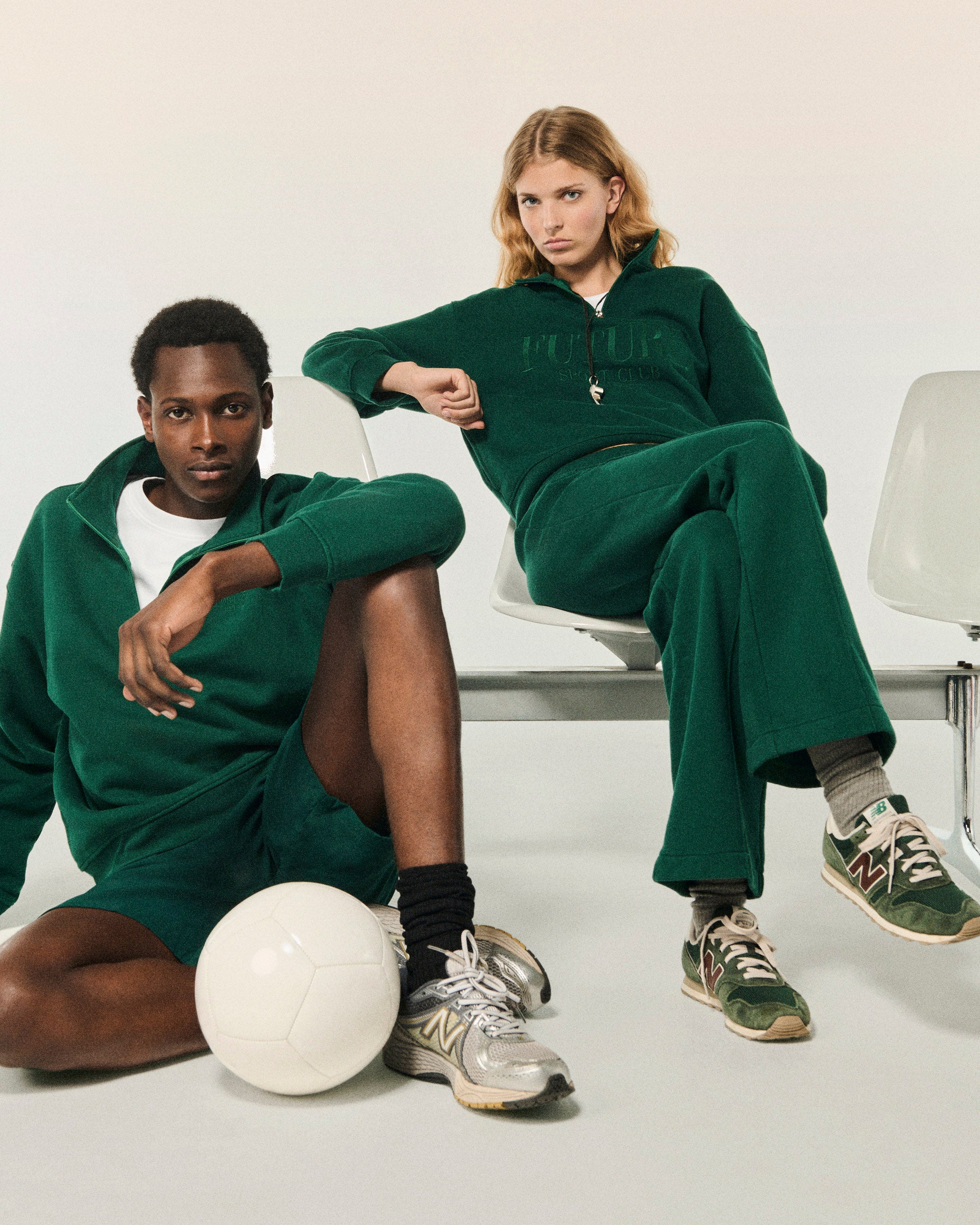 COLLEGE GREEN / NEW / QTY : 3 / Sweatshirt Col Camionneur - College Green