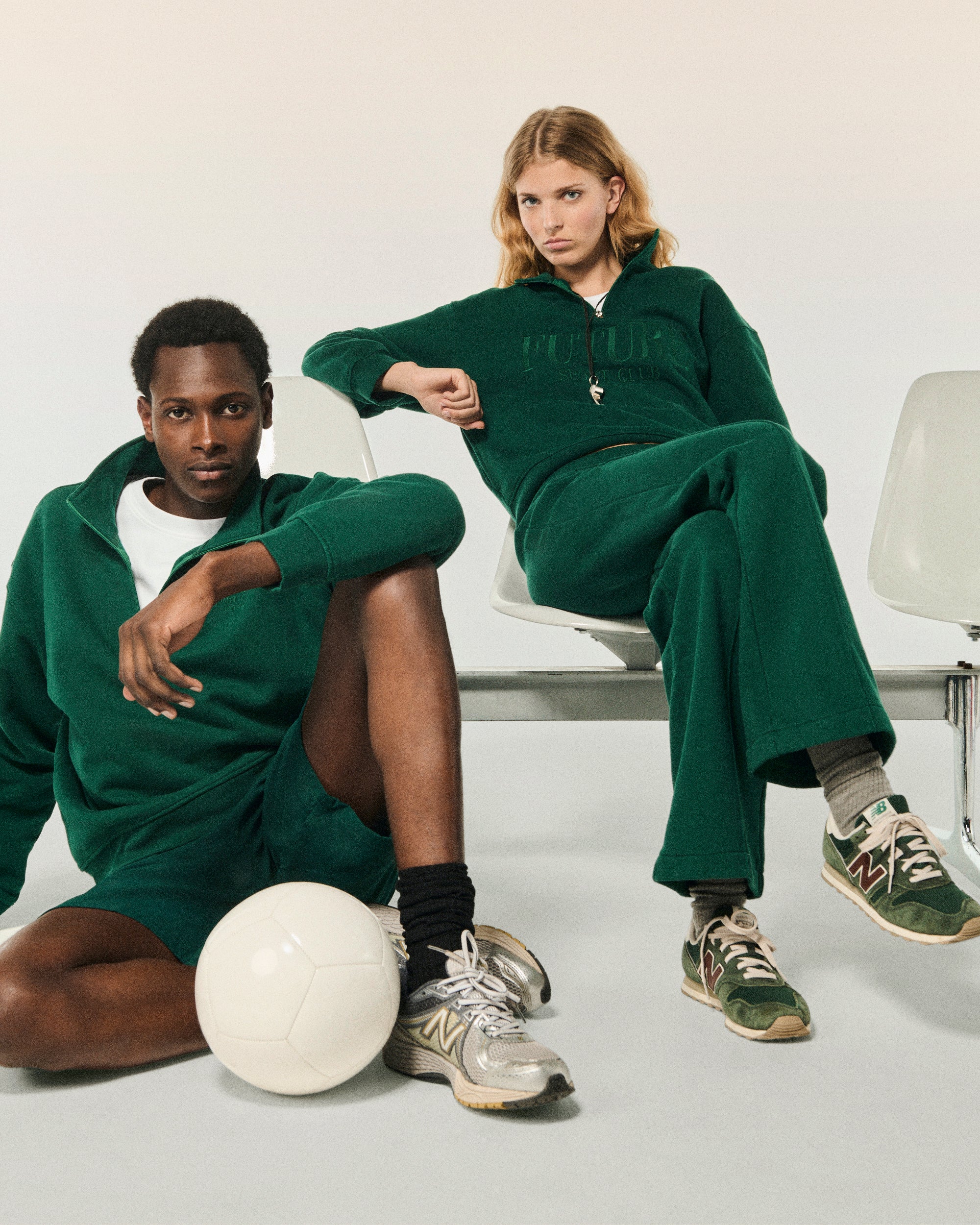 COLLEGE GREEN / NEW / QTY : 3 / Sweatshirt Col Camionneur - College Green