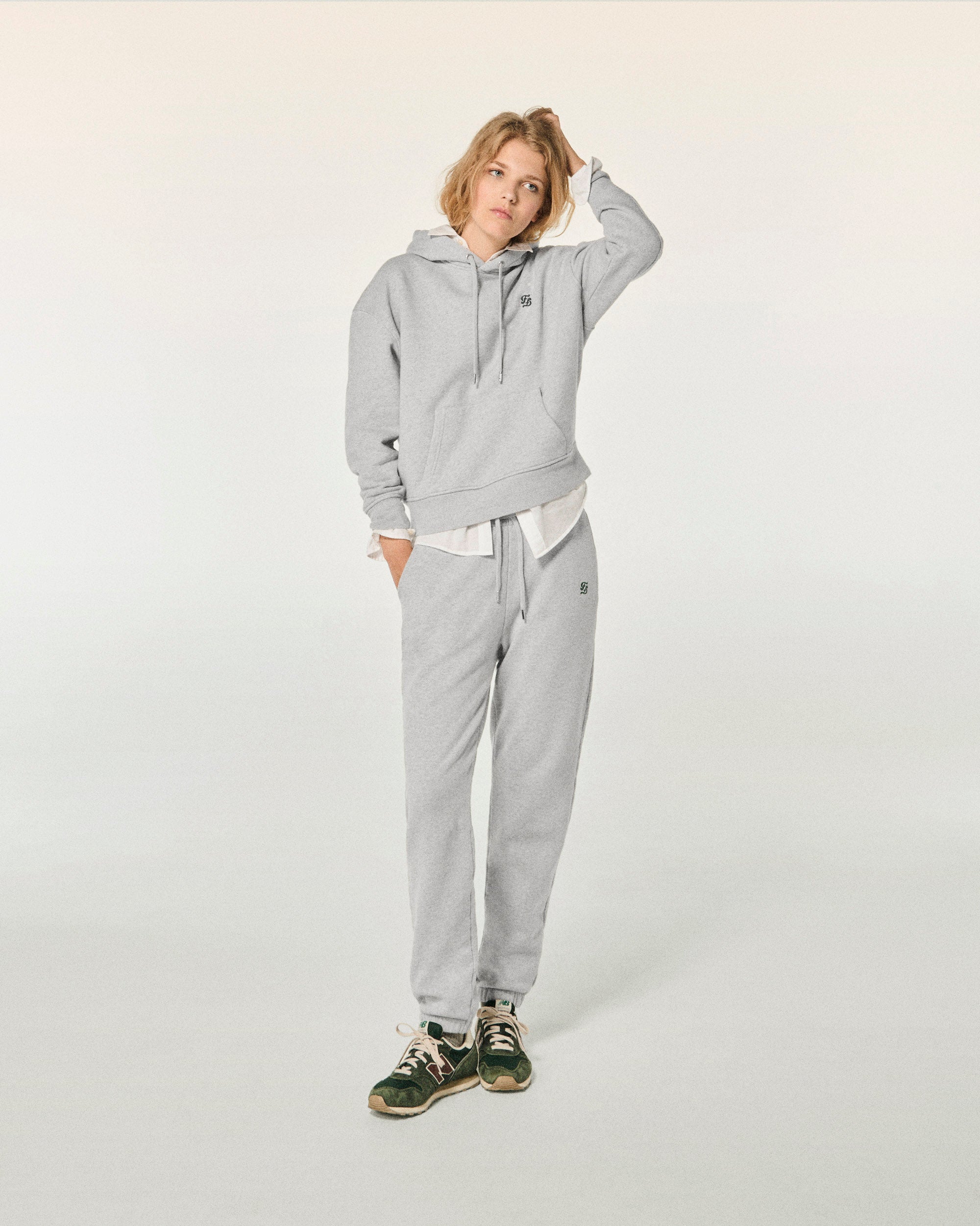 GRIS CHINE CLAIR / NEW / QTY : 5 / Sweatshirt Col Rond Double F - Gris Chine Clair
