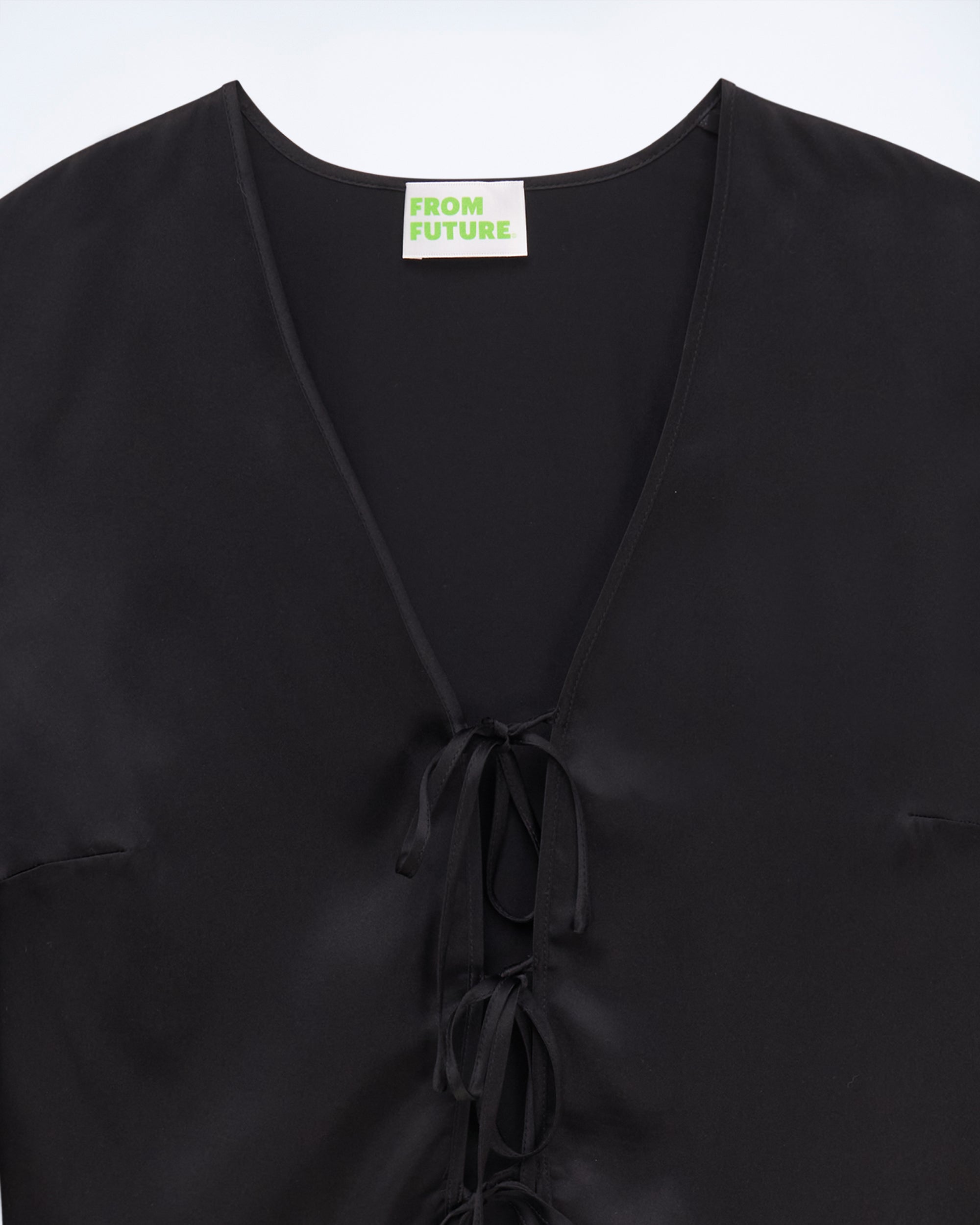 NOIR / NEW / QTY : 15 / Top Manches Longues Bords Dentelle - Noir