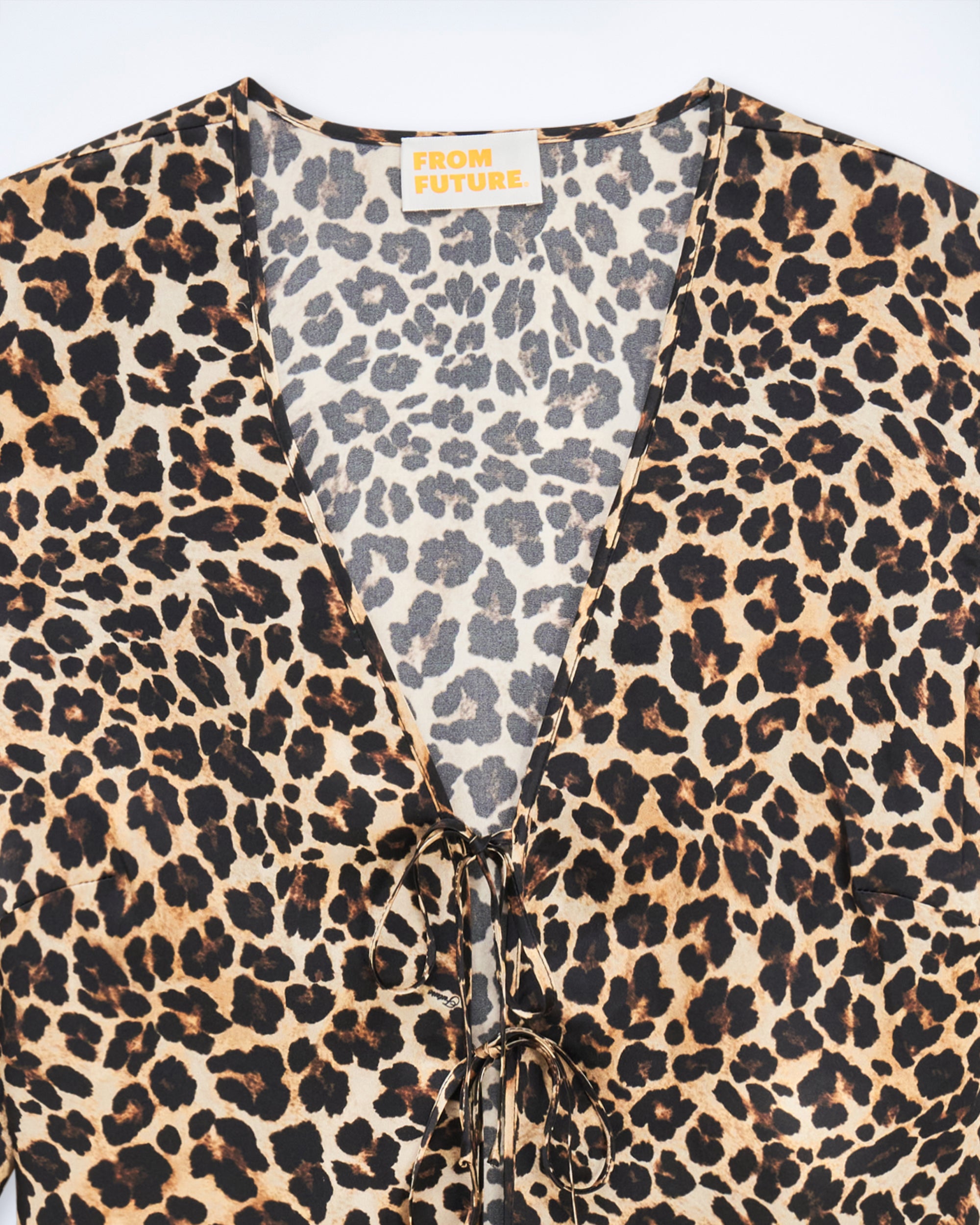 WINTER LEOPARD / NEW / QTY : 60 / Top Manches Longues Bords Dentelle - Winter Leopard