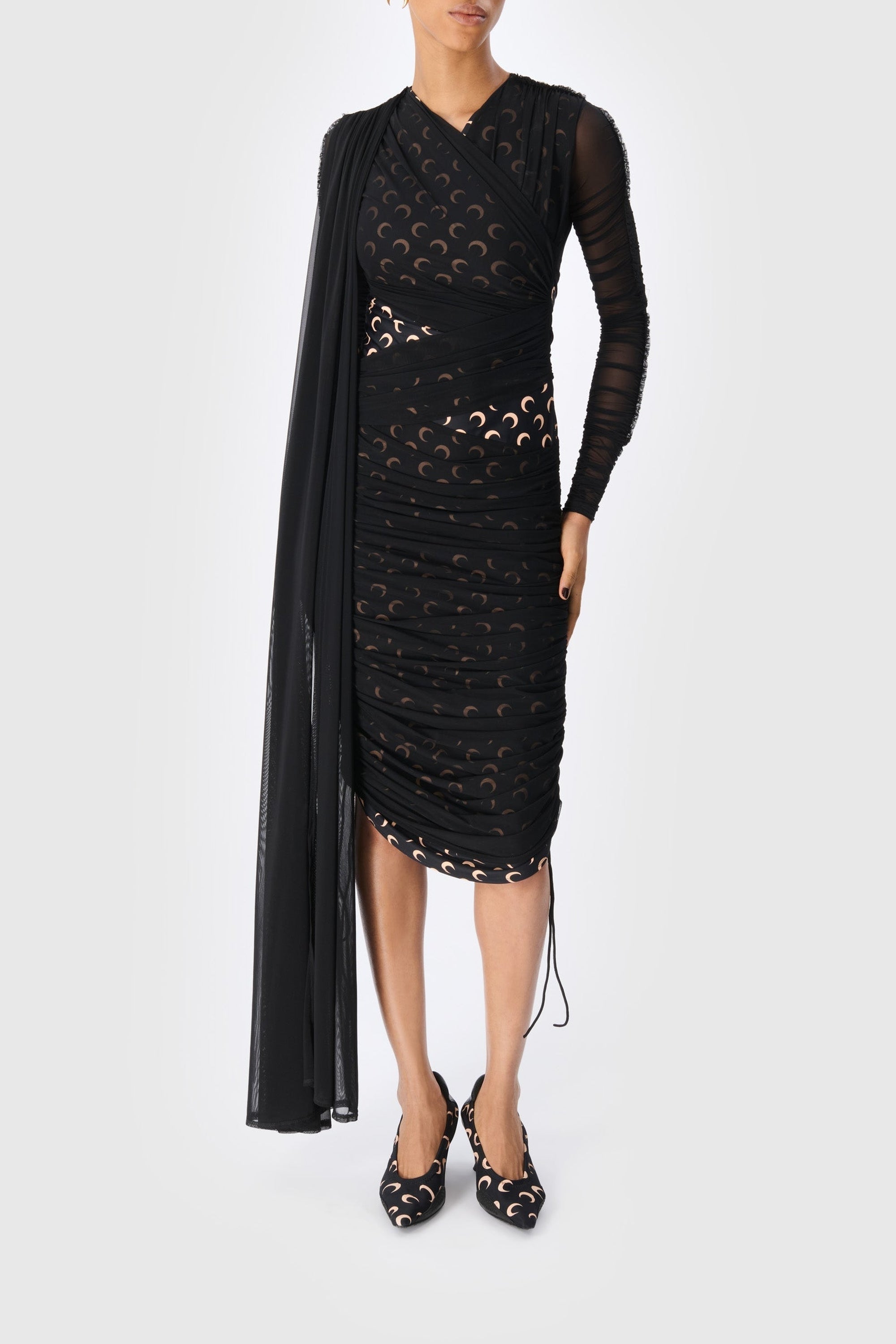 PRIX MARQUE : 370€_Black Robe - Black