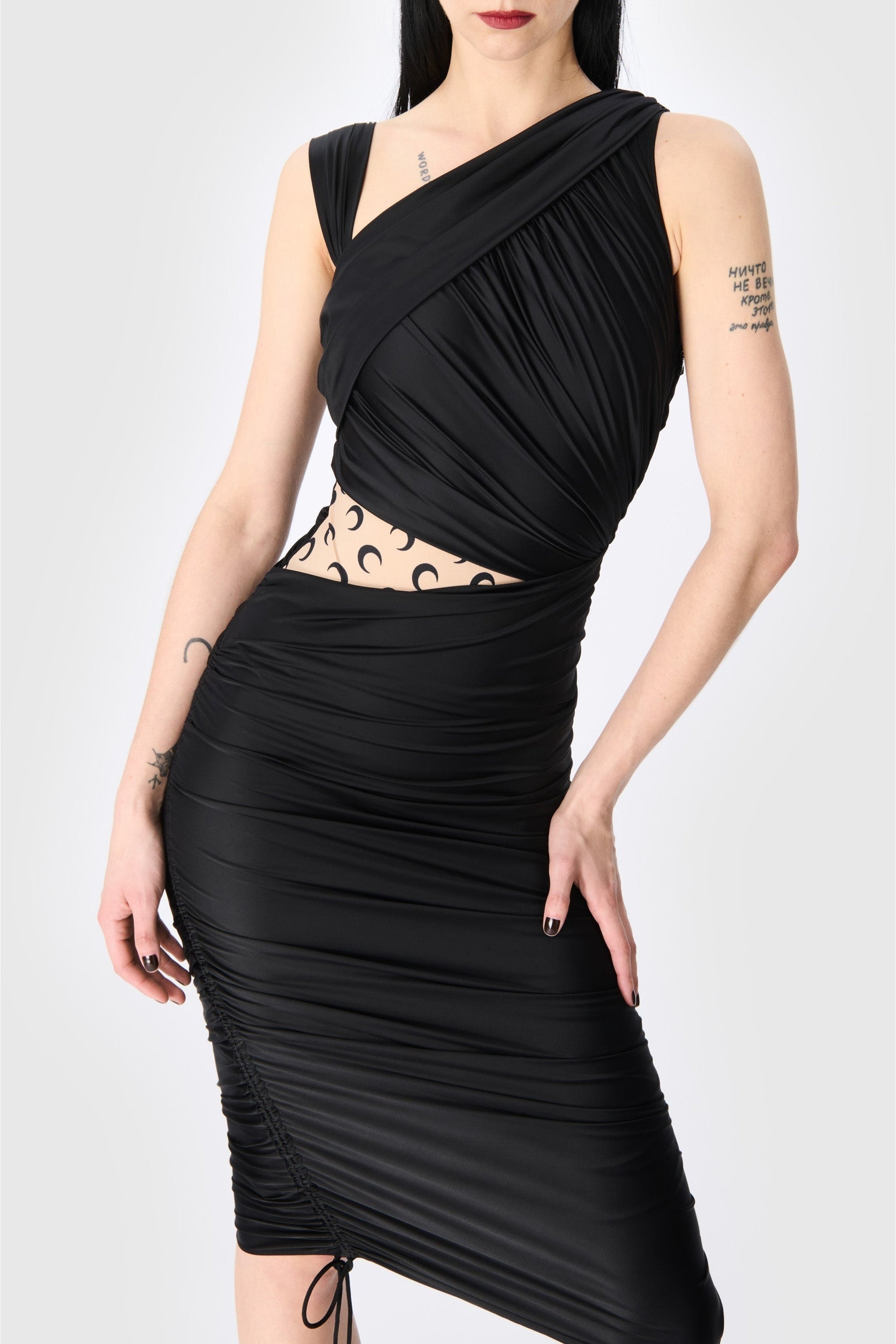 PRIX MARQUE : 350€_Black Robe - Black