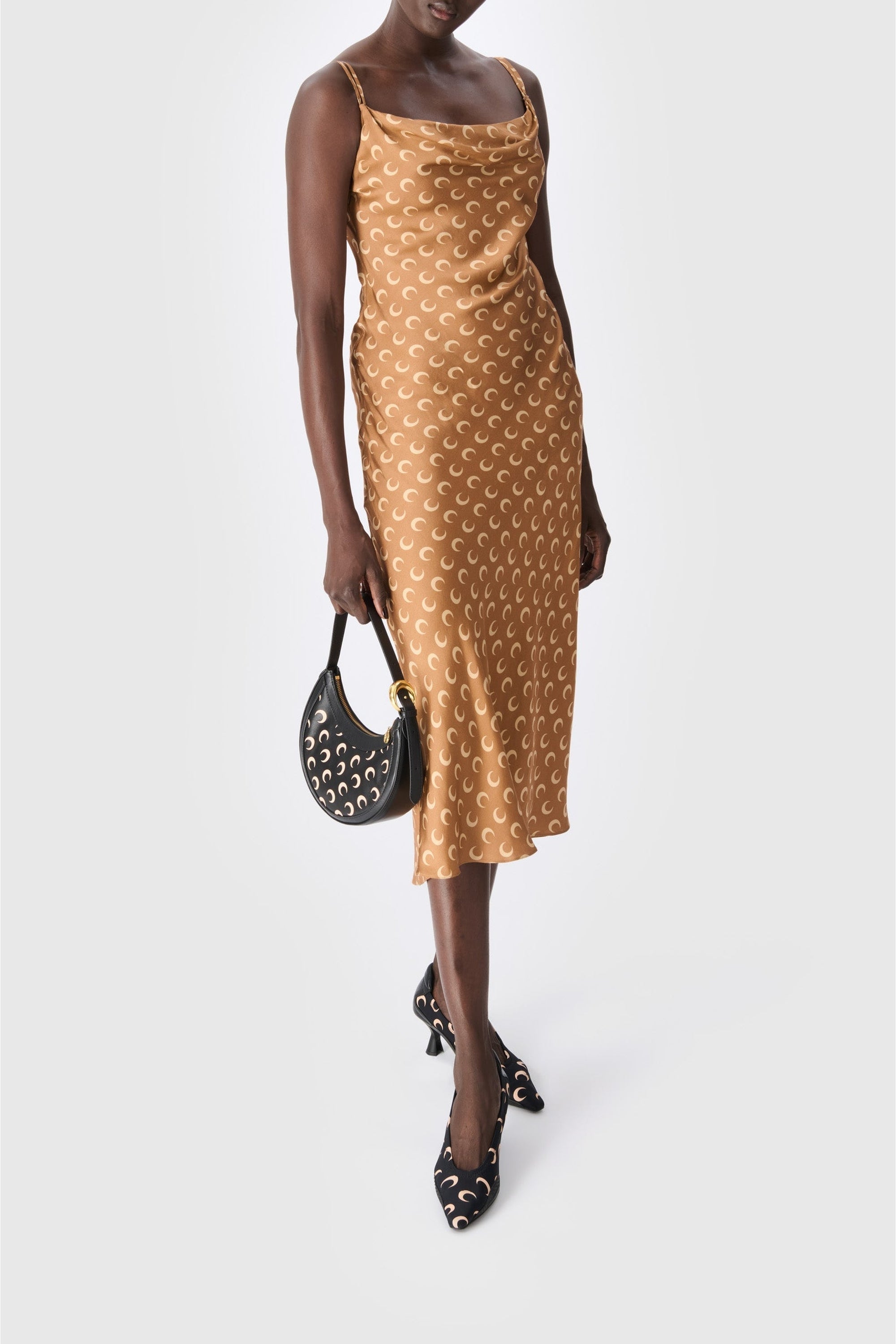 PRIX MARQUE : 190€_Dark Camel Robe - Dark Camel