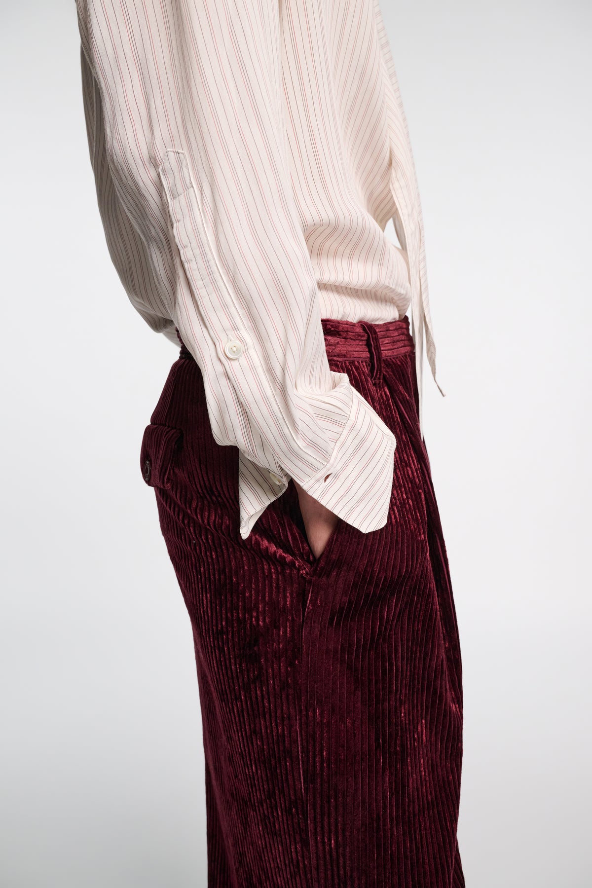 Blouse Delicate Stripes - White & Red Stripe