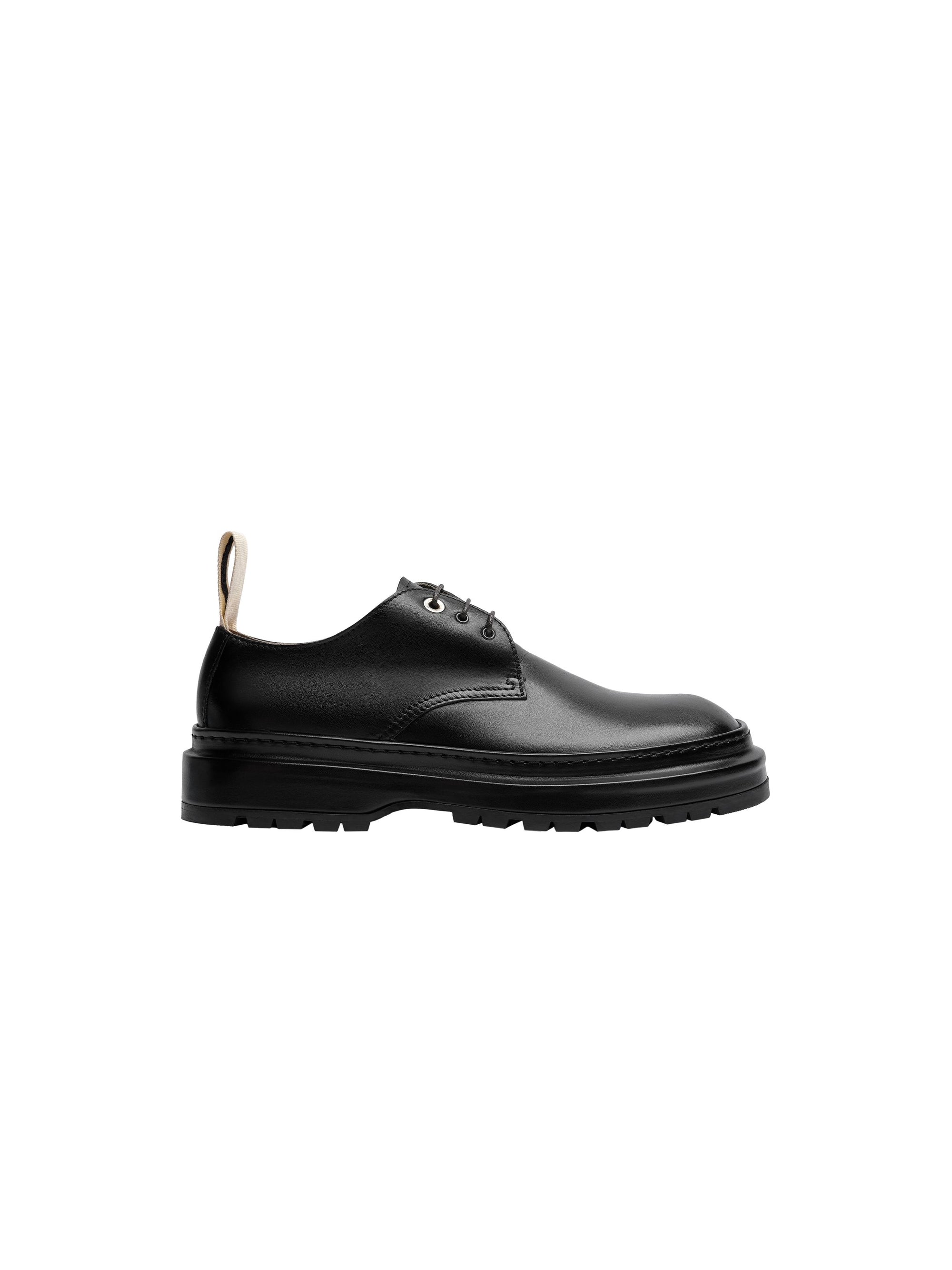 BLACK LES DERBIES PAVANE