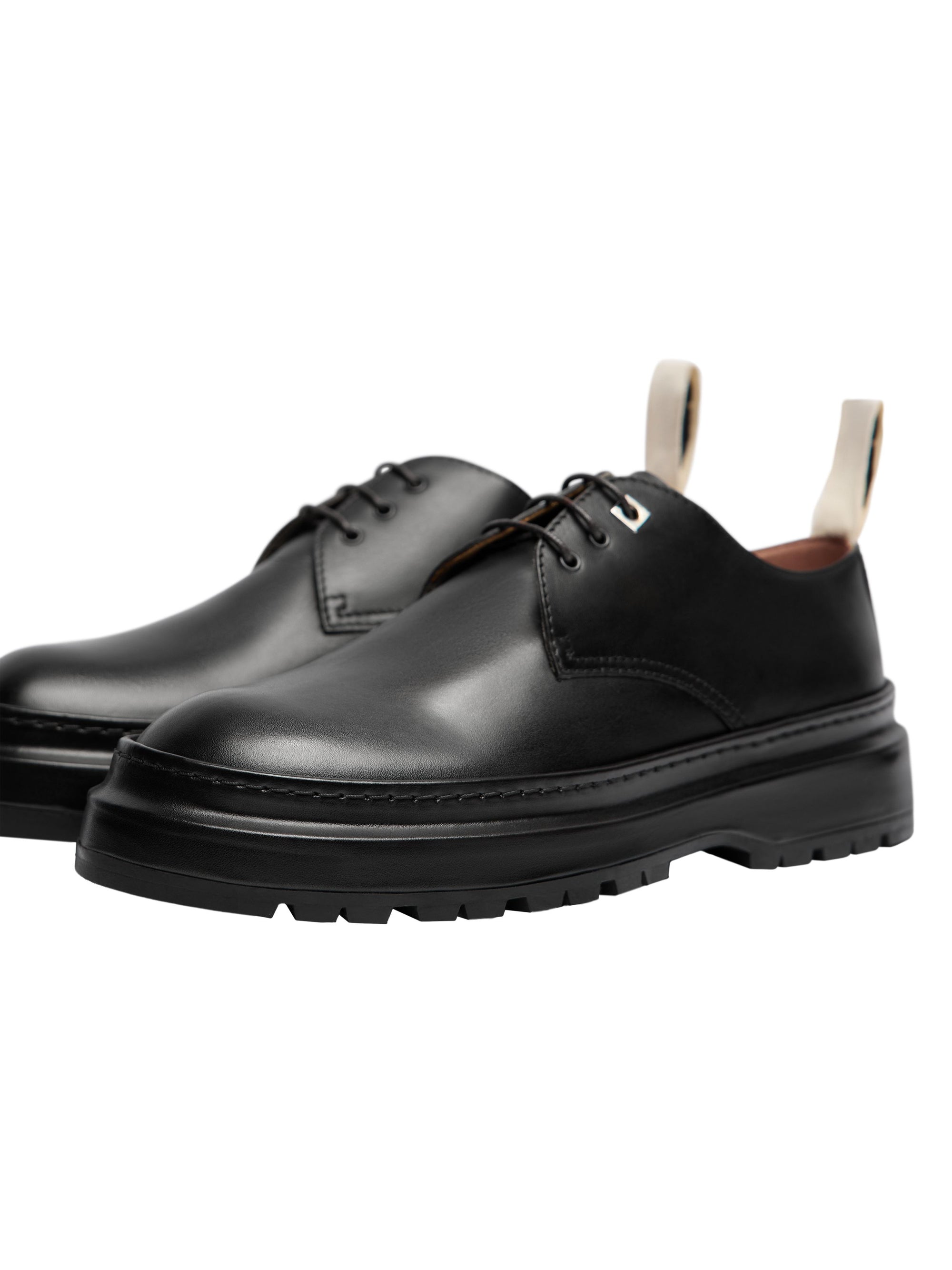 BLACK LES DERBIES PAVANE