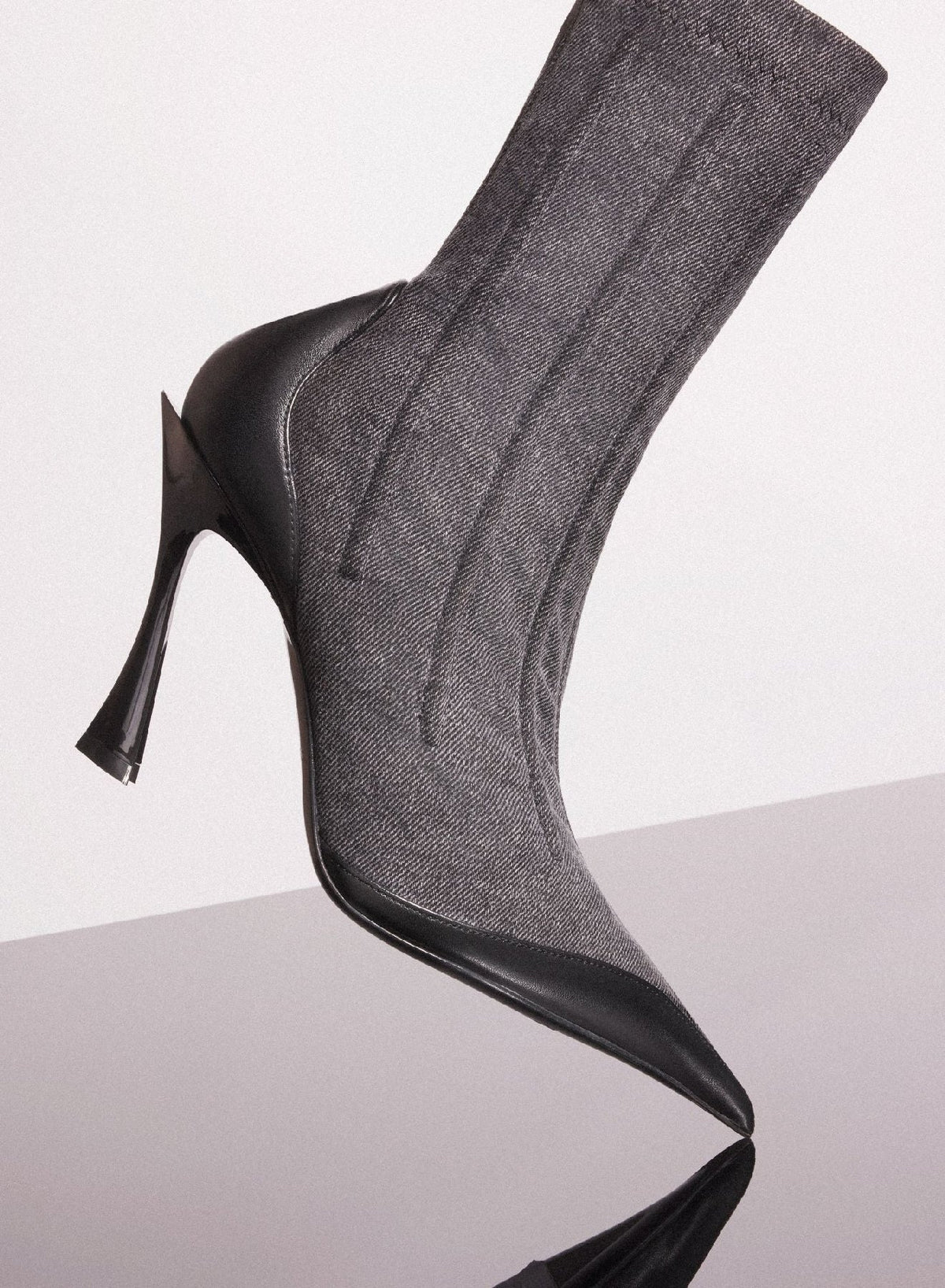 WASHED DENIM //  bi-color boned denim fang 95 ankle boots