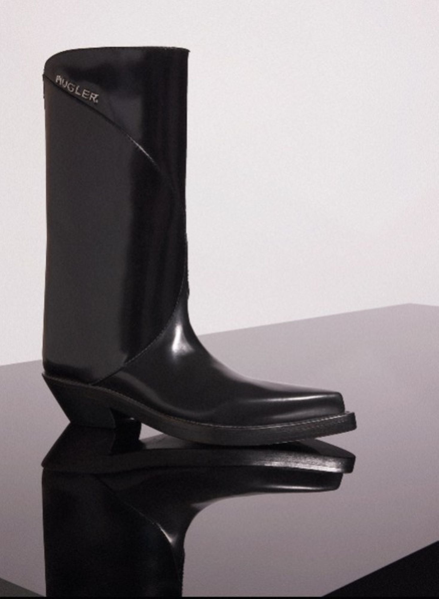 BLACK SHINY LEATHER SANTIAG BOOTS