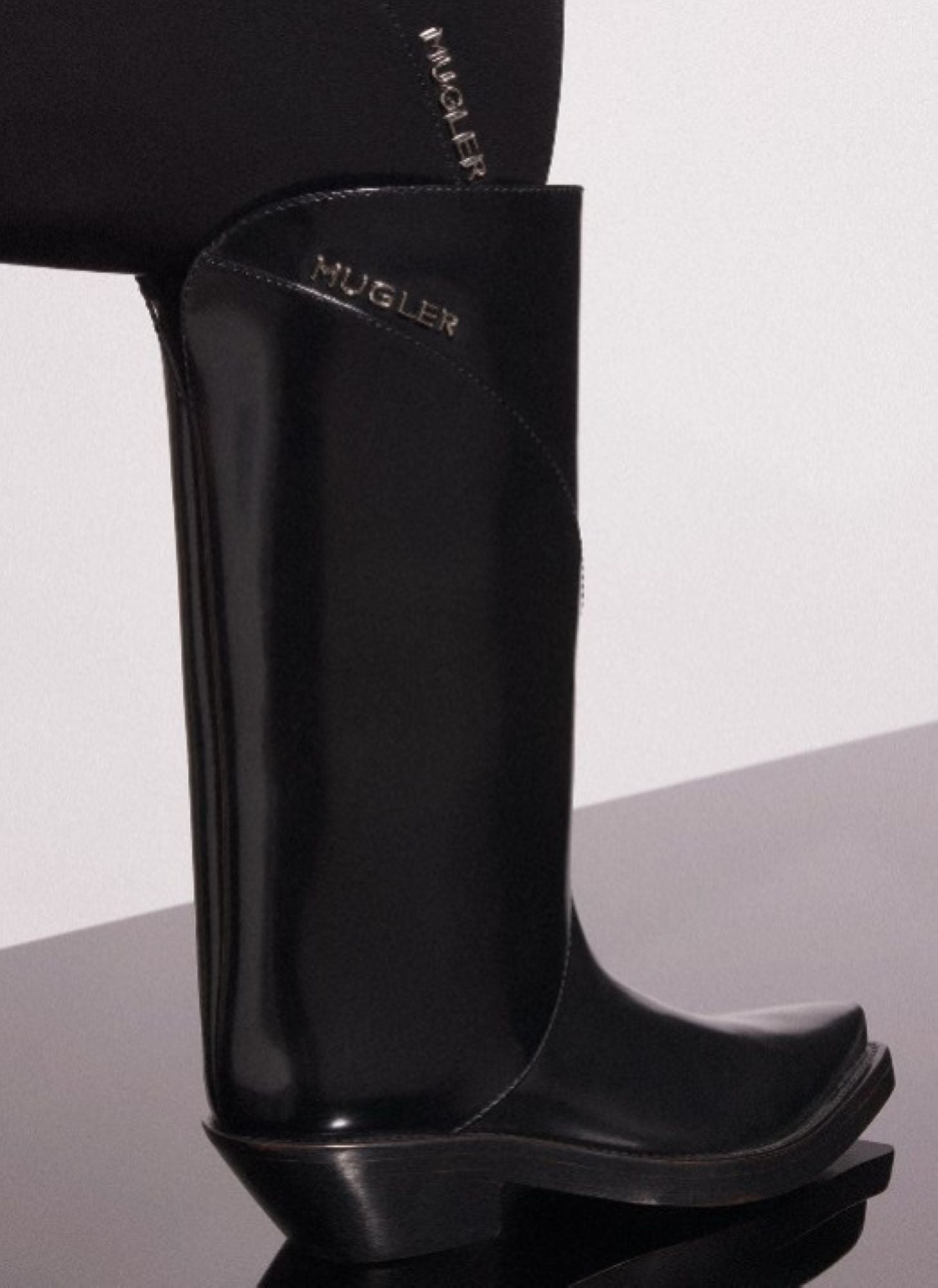 BLACK SHINY LEATHER SANTIAG BOOTS