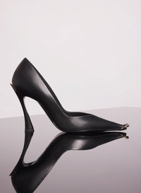 IVORY LEATHER PIERCING FANG 95 PUMP