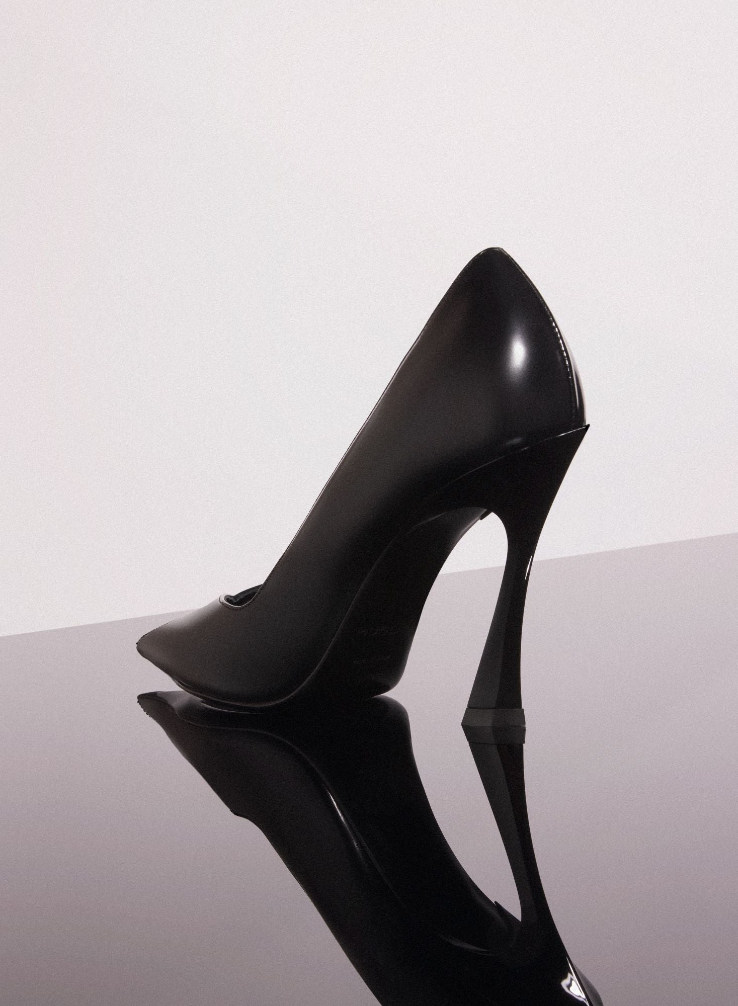 BLACK LEATHER CLASSIC FANG 95 PUMP