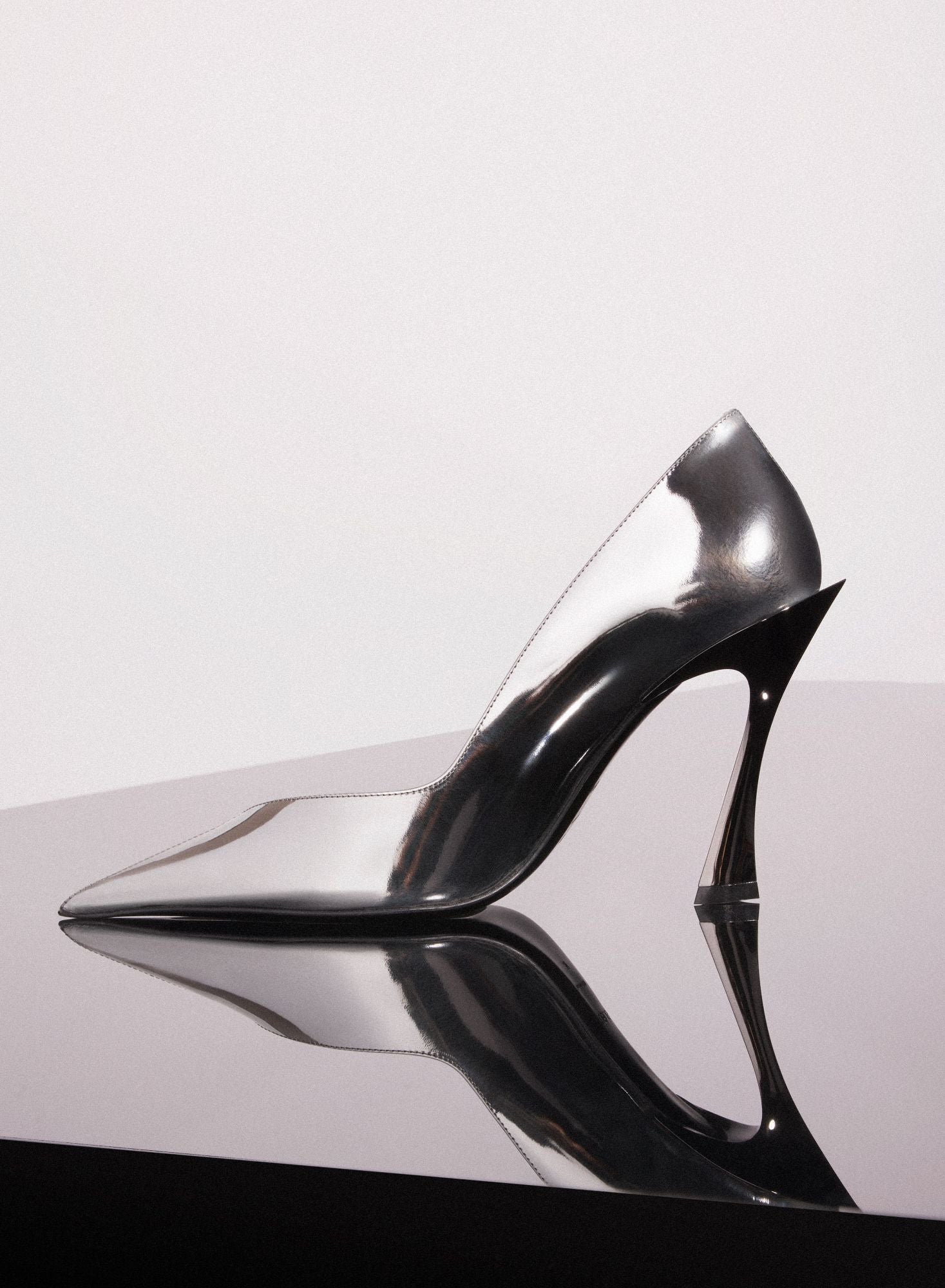 GUNMETAL CLASSIC FANG 95 PUMP