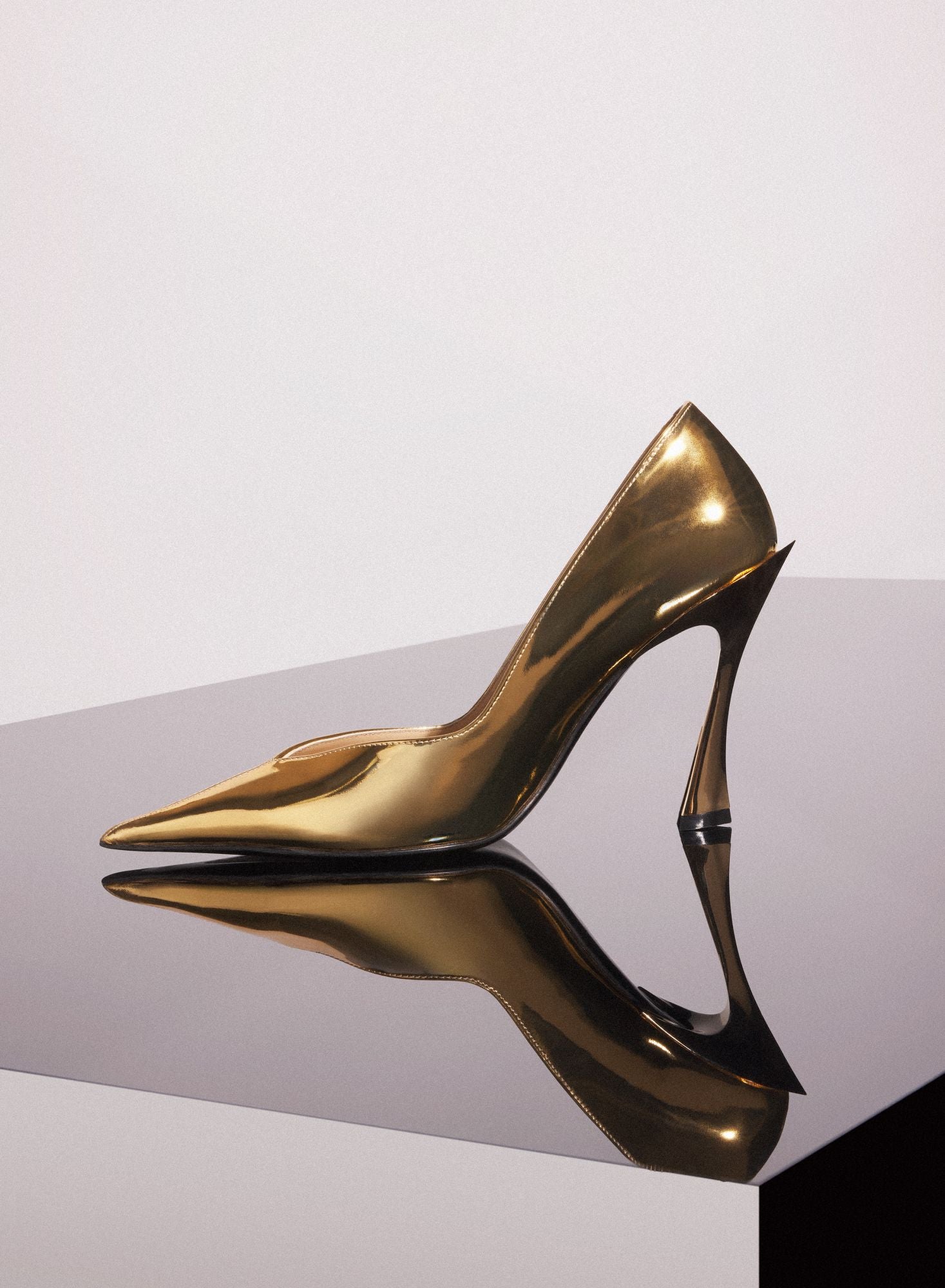 GUNMETAL CLASSIC FANG 95 PUMP