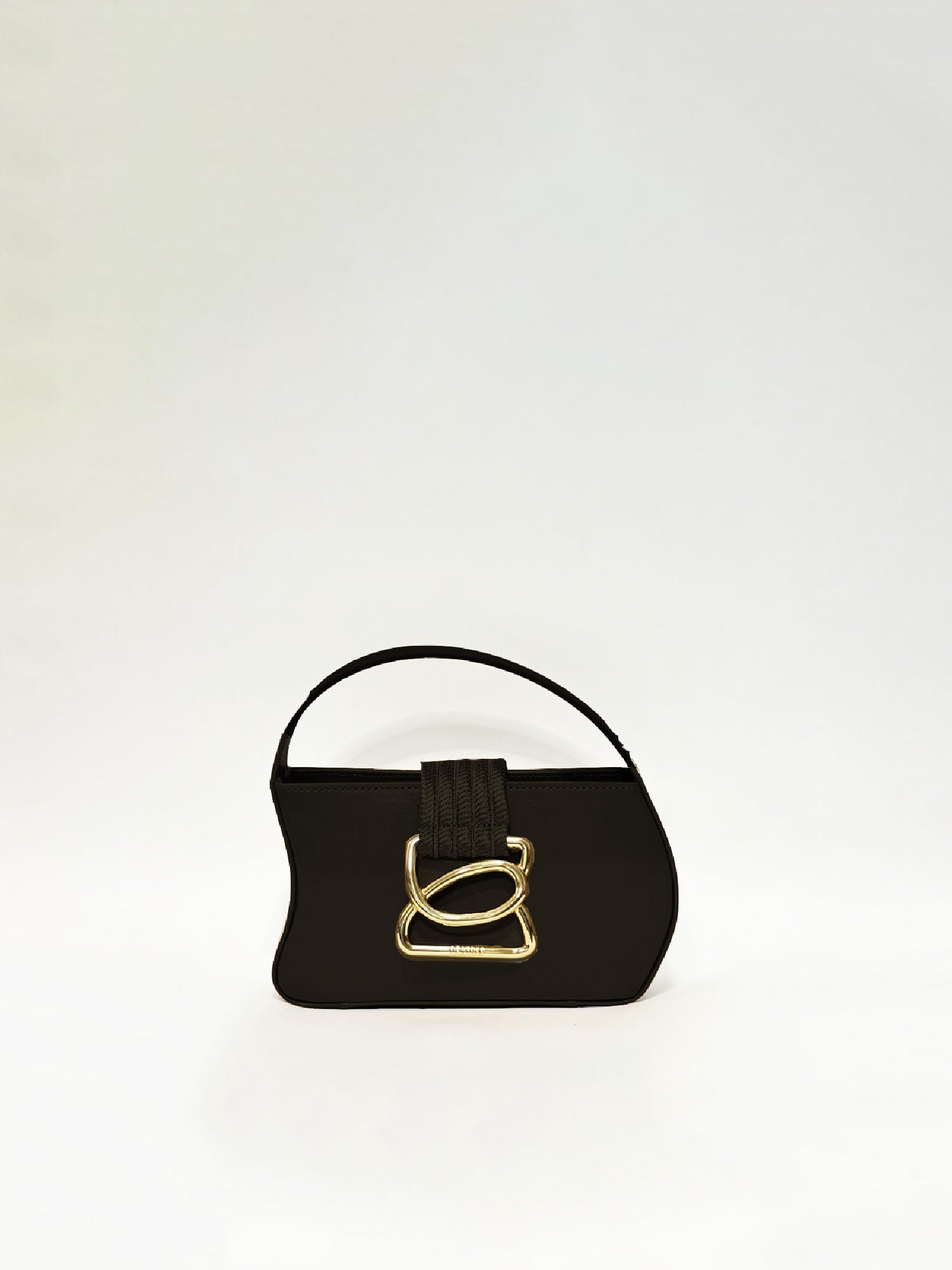 BLACK  FRANK S sac en cuir sculptural