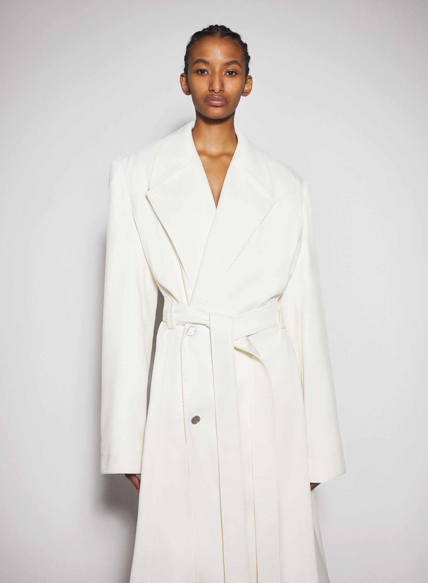 OFF-WHITE RIBBED BELTED COAT
