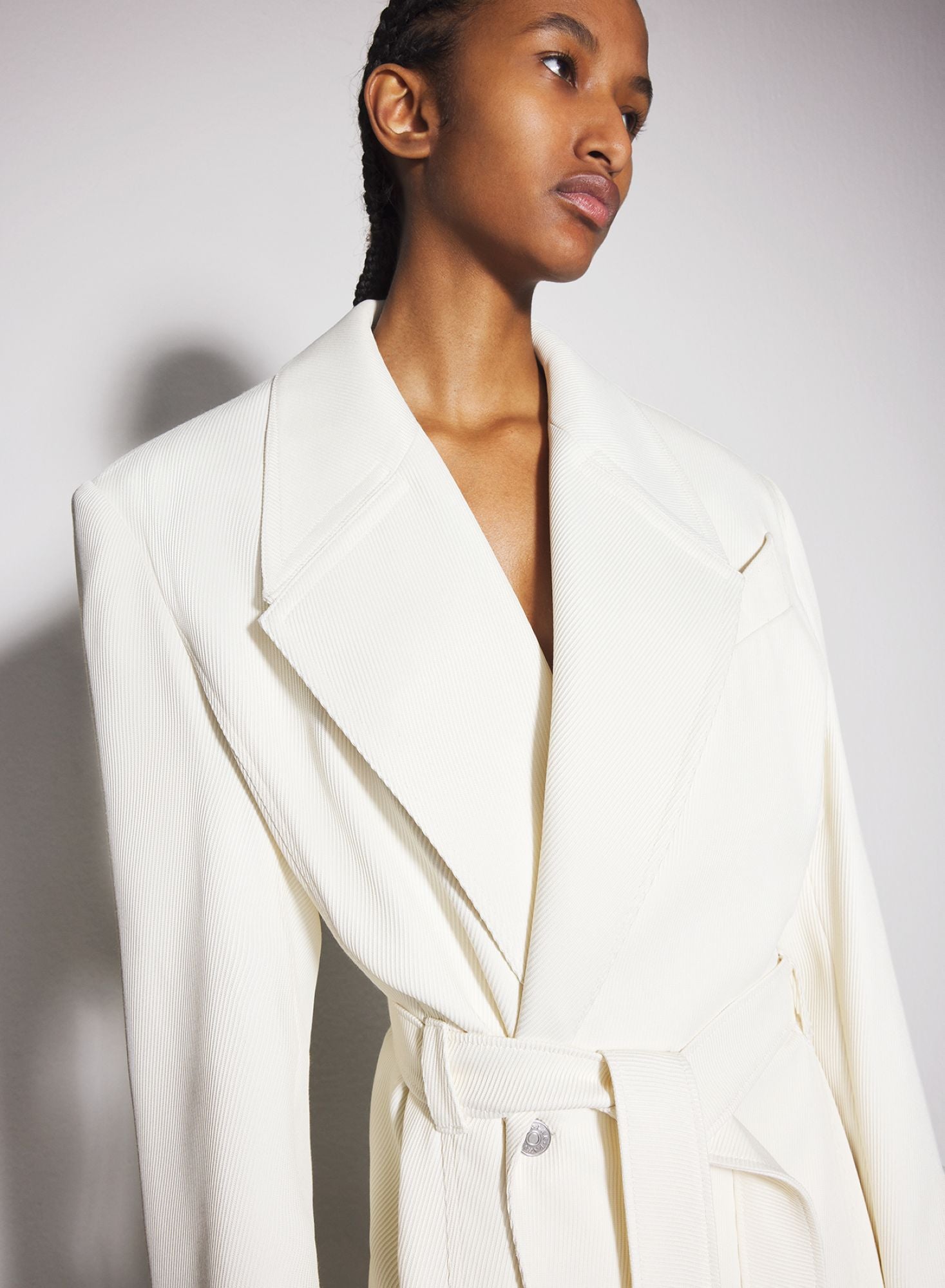 OFF-WHITE RIBBED BELTED COAT