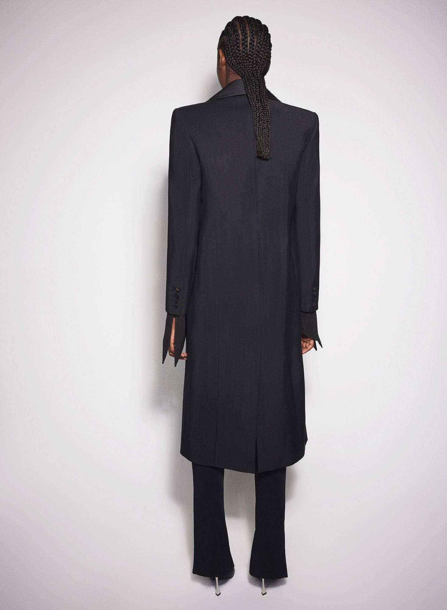 BLACK SINGLE-BREASTED WOOL COAT