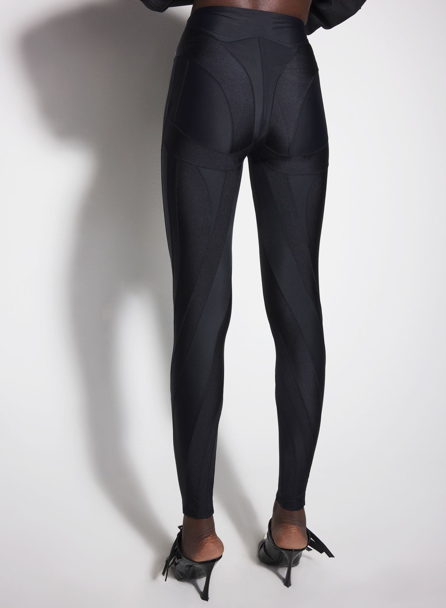 BLACK SPIRAL LEGGINGS