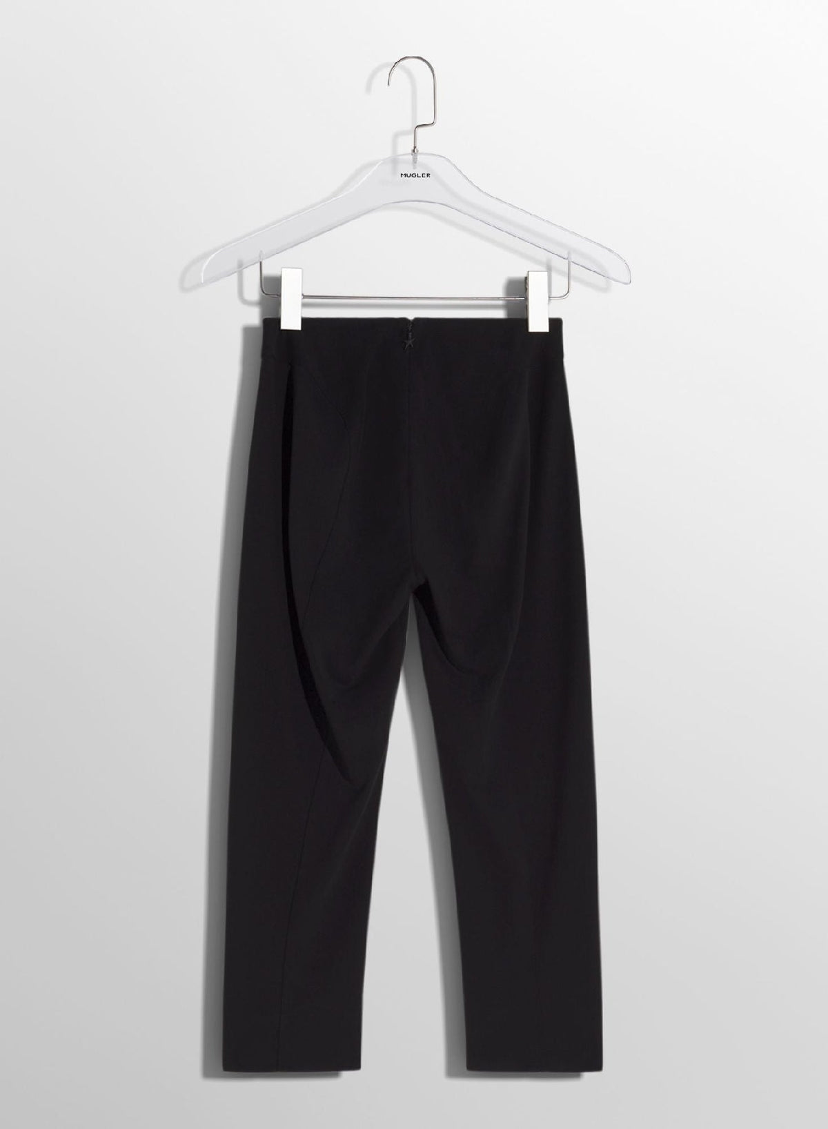 BLACK // black capri M pants