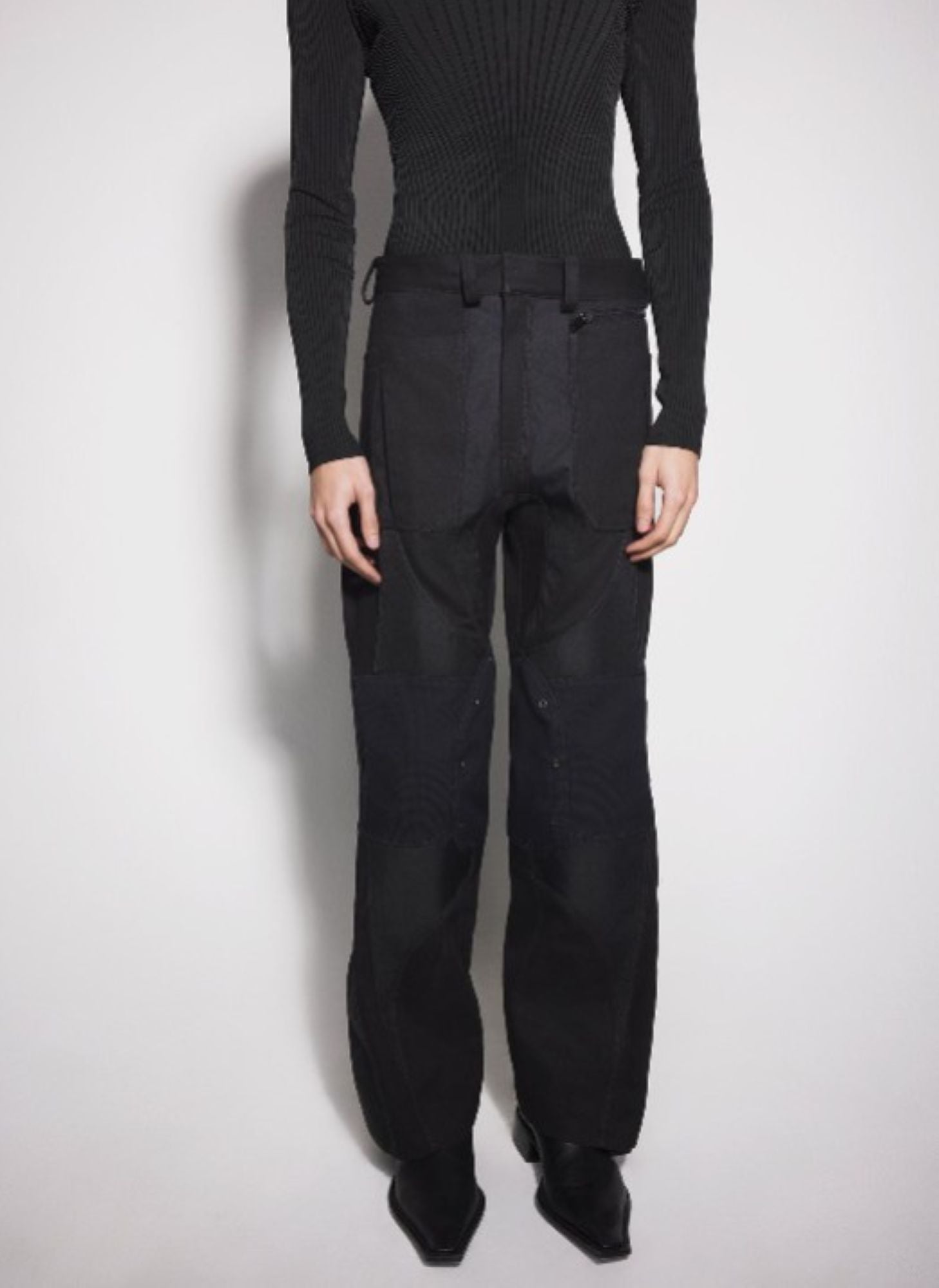 BLACK TECHNICAL FABRIC CARGO PANTS
