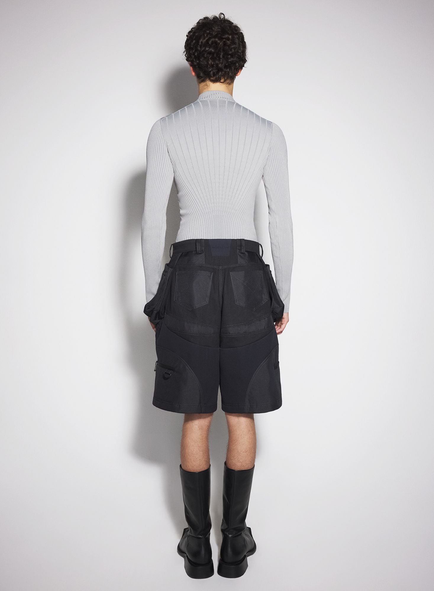 BLACK TECHNICAL FABRIC CARGO SHORTS