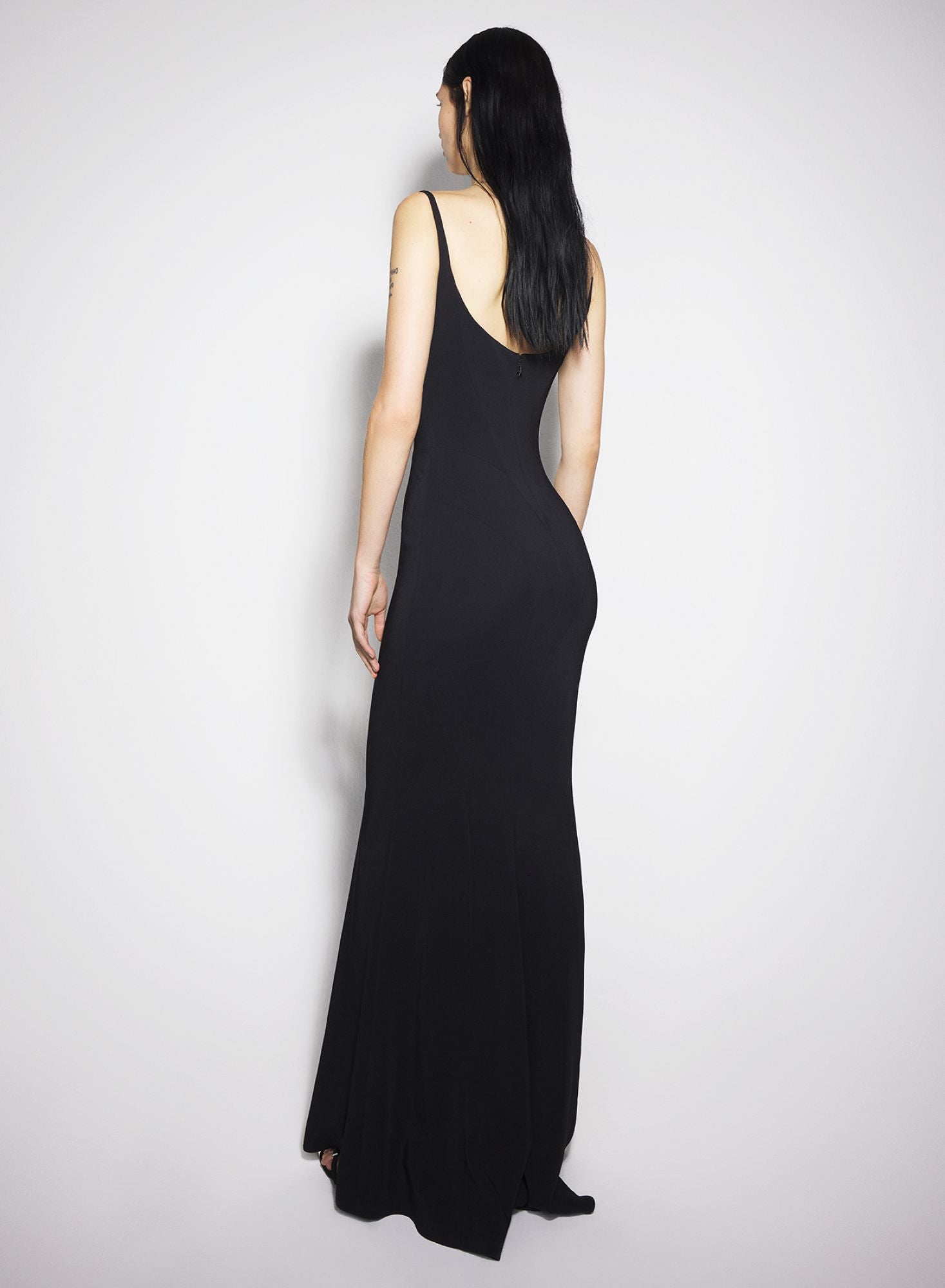 BLACK CREPE GOWN WITH METALLIC DETAIL
