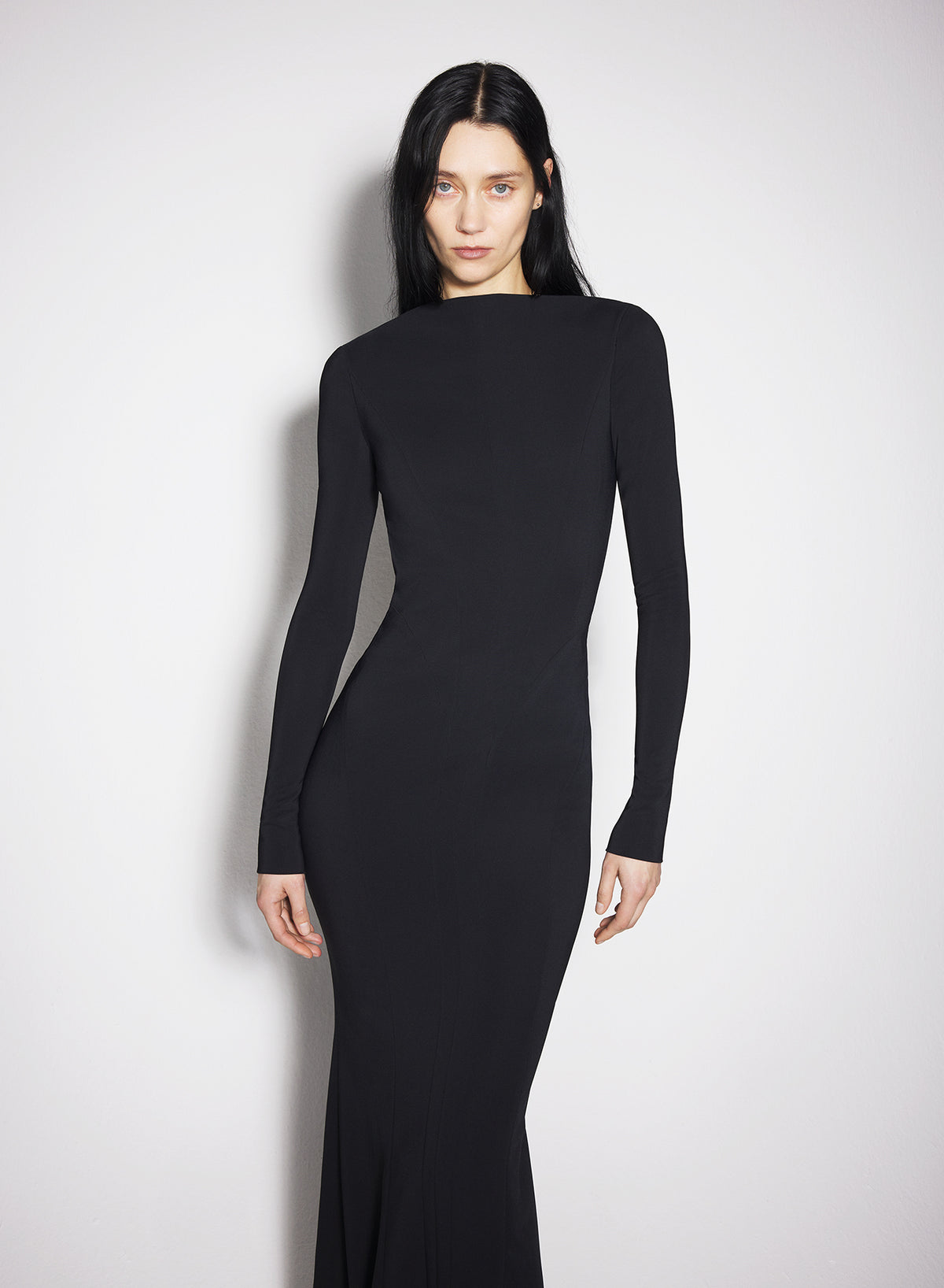 Robe longue en crêpe à dos nu et boucles - Black