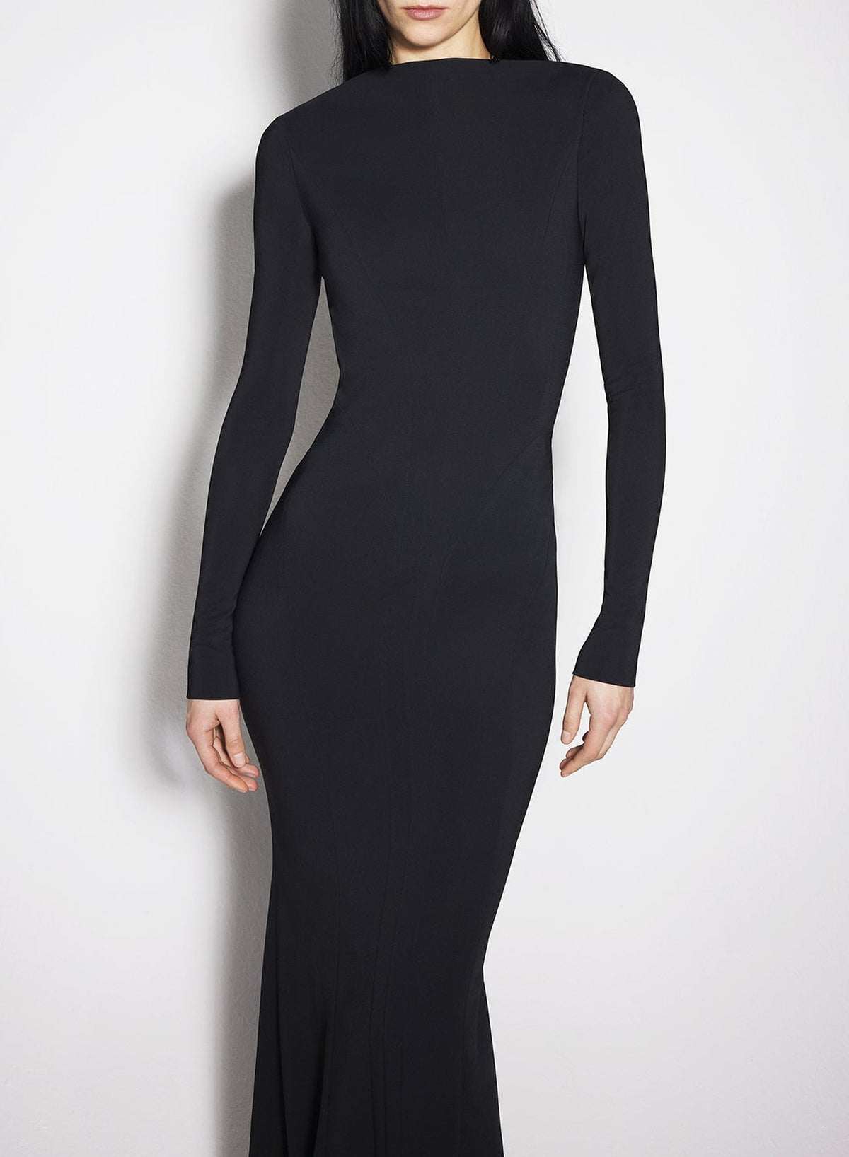 Robe longue en crêpe à dos nu et boucles - Black