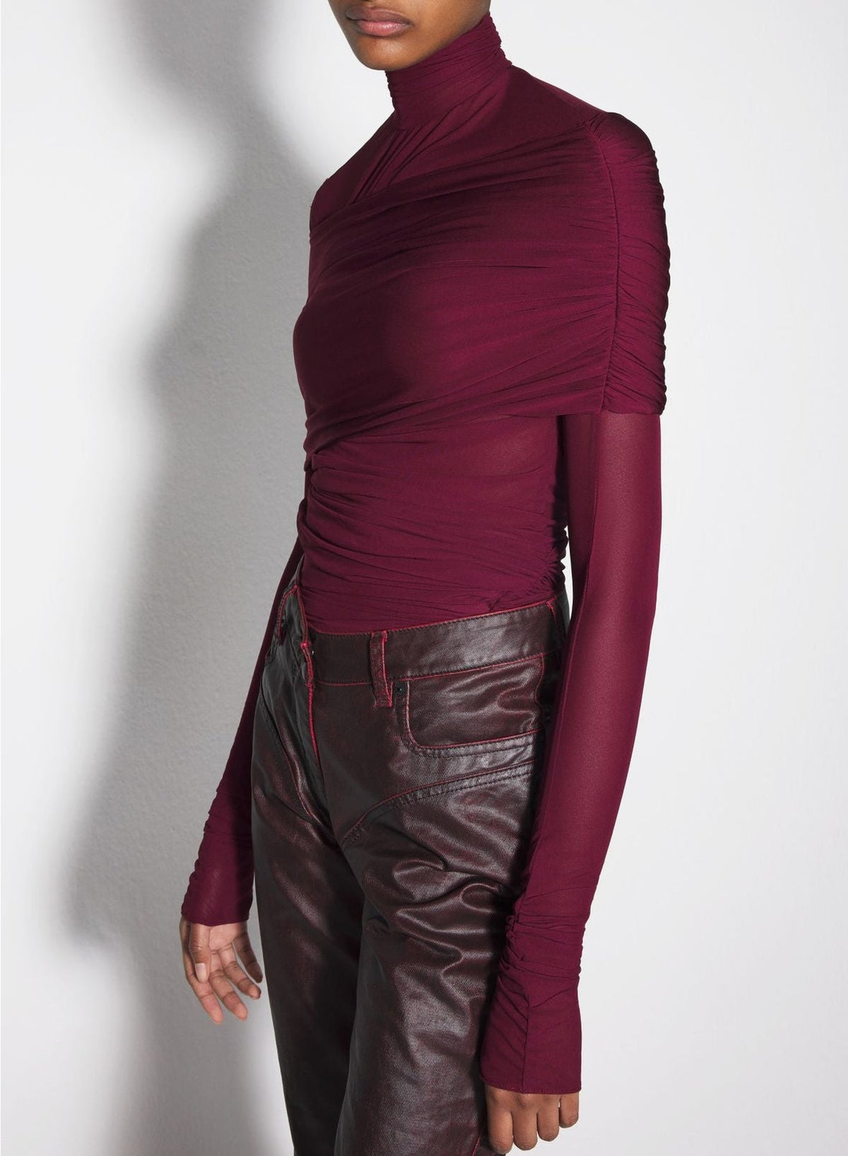 BLOOD RED // red ruched top