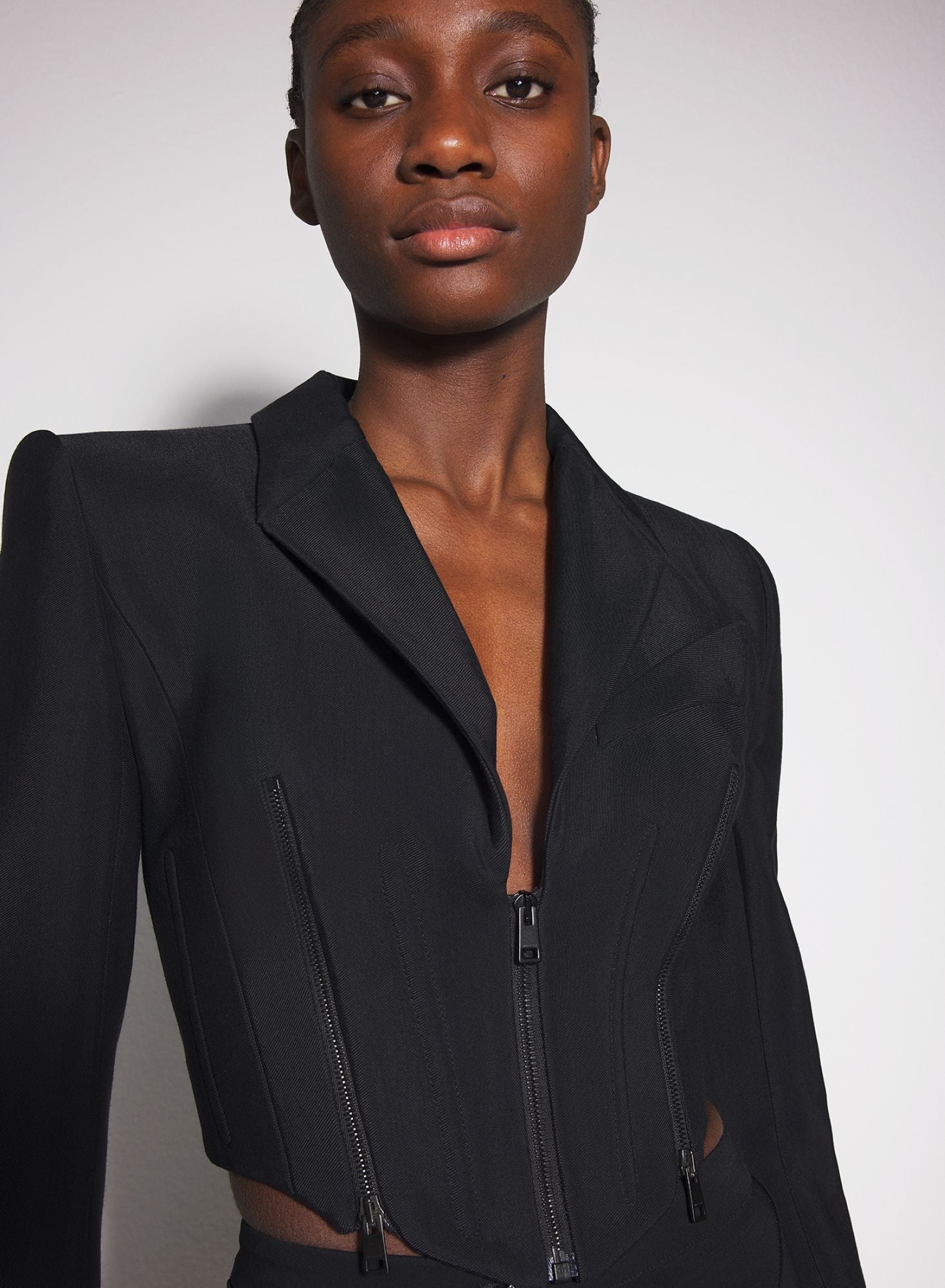 BLACK ZIPPED WOOL JACKET
