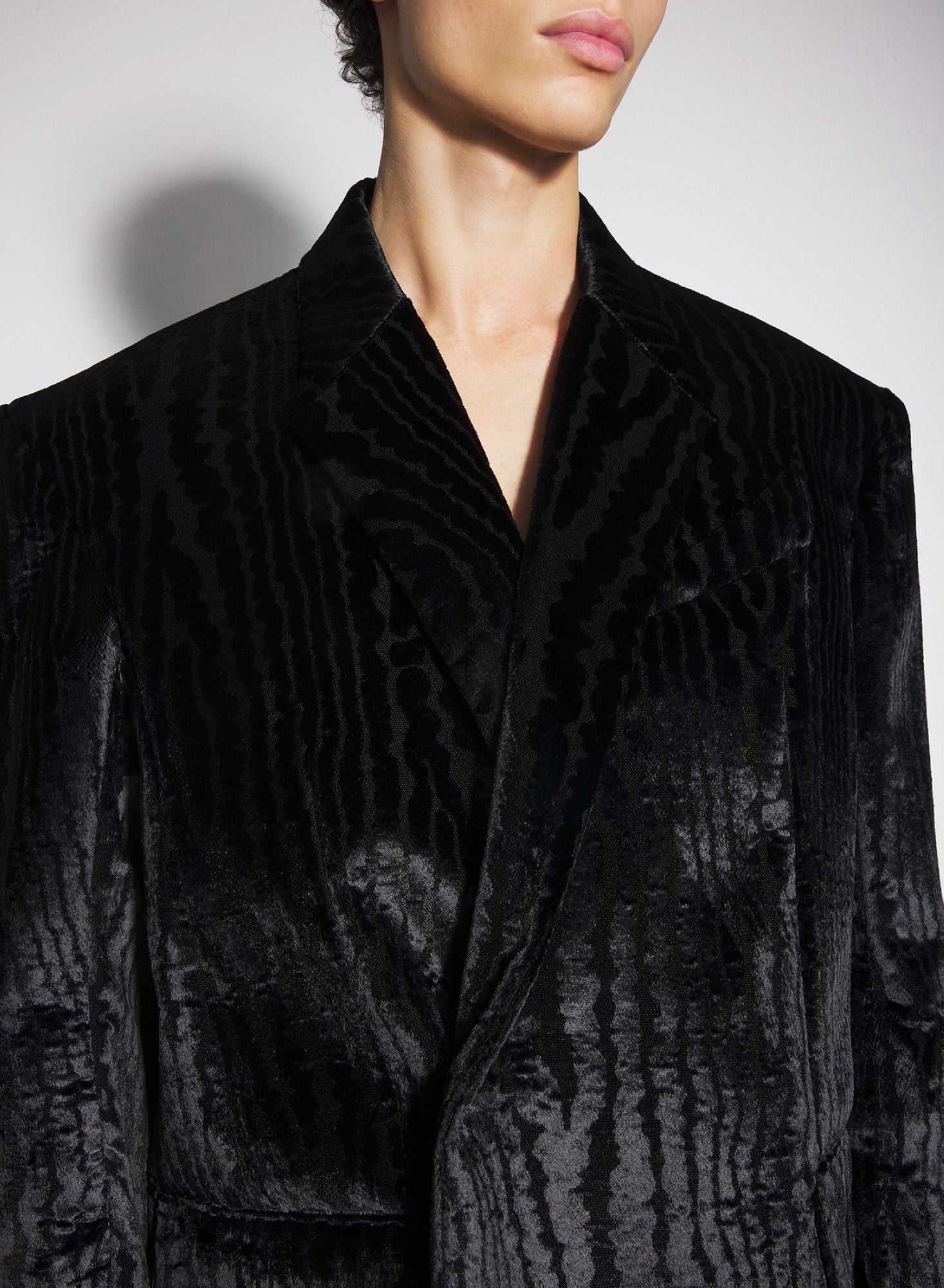 BLACK MOIRÉ VELVET JACKET