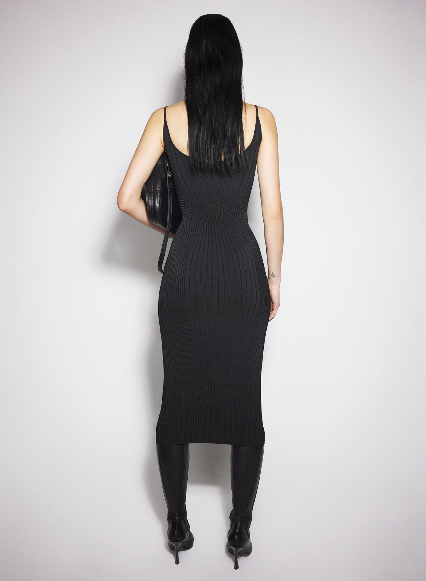 WHITE FITTED KNIT DRESS