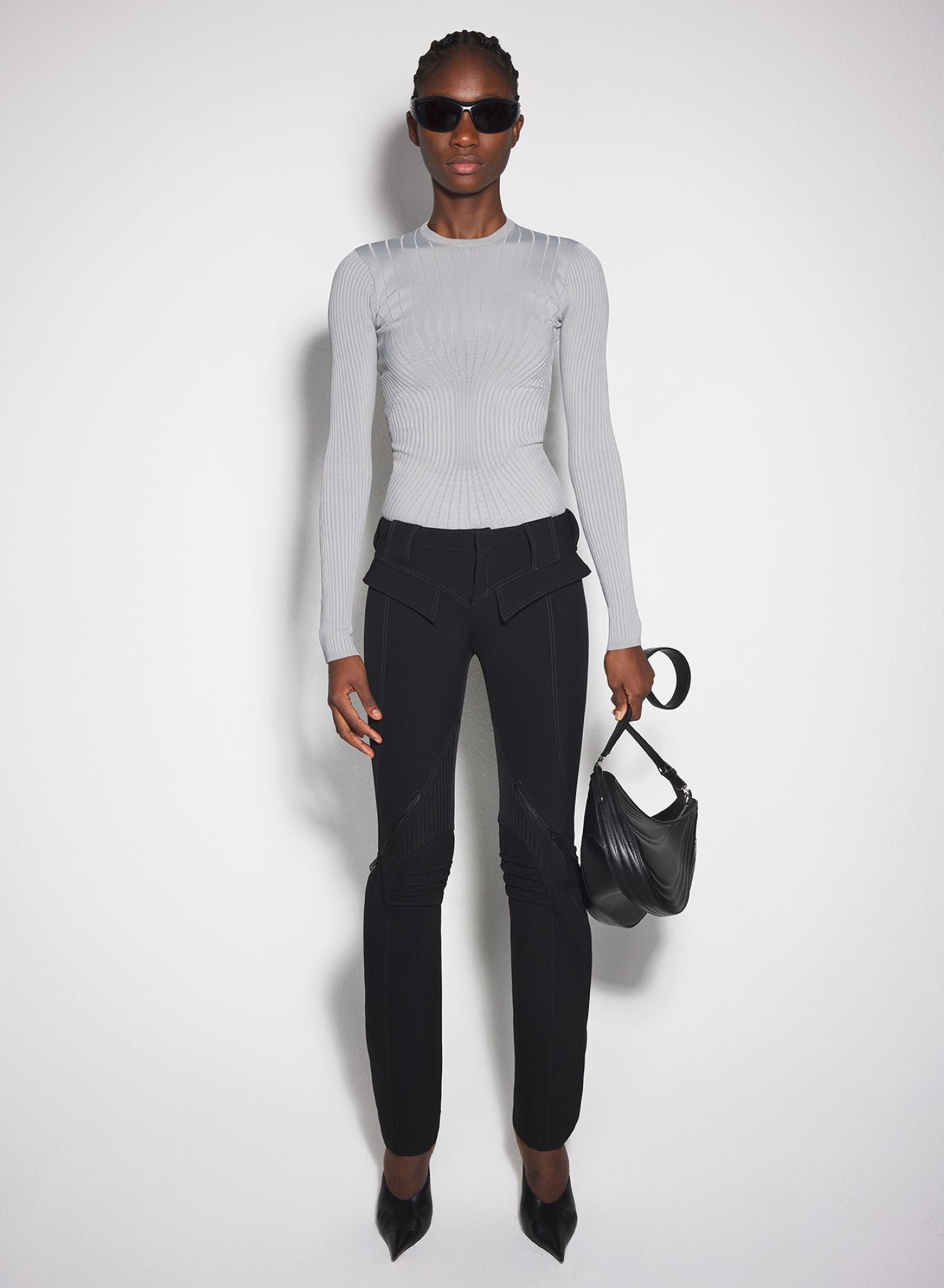 WHITE FITTED KNIT TOP