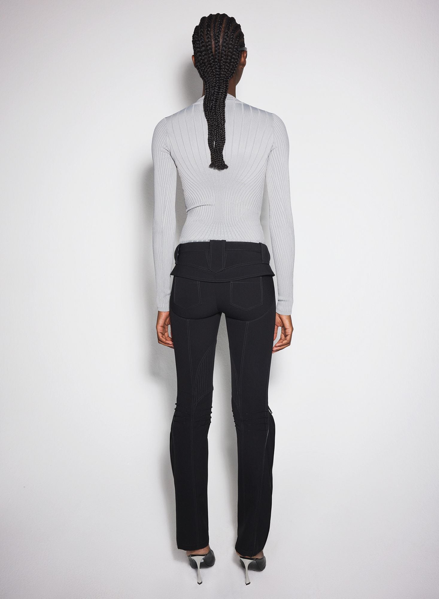 WHITE FITTED KNIT TOP