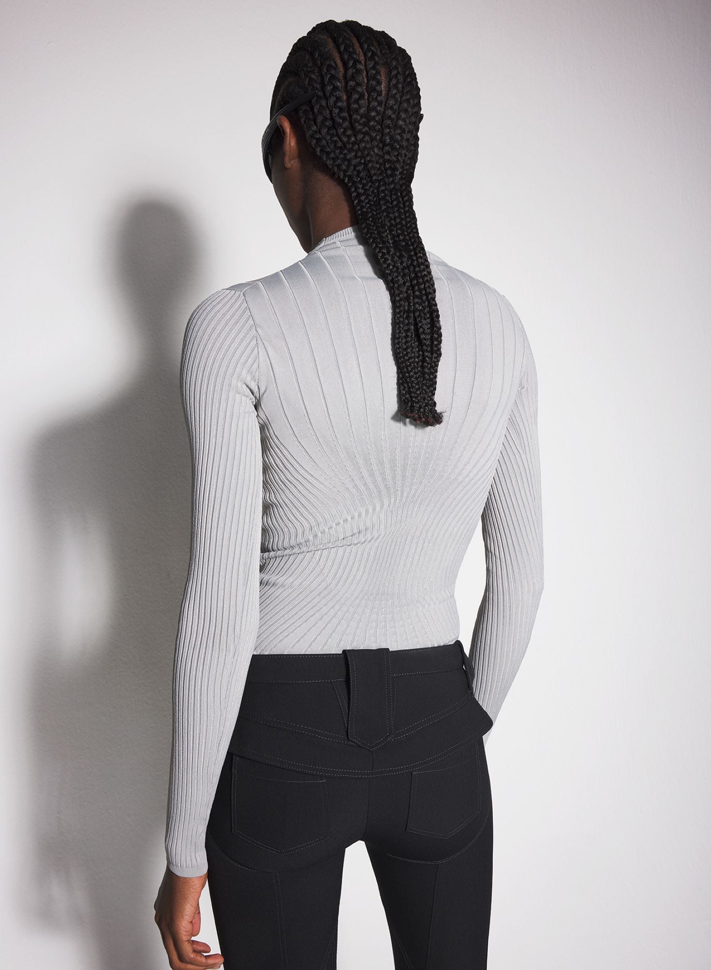 WHITE FITTED KNIT TOP