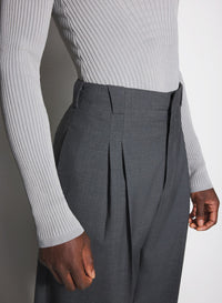 BLACK FITTED KNIT TOP