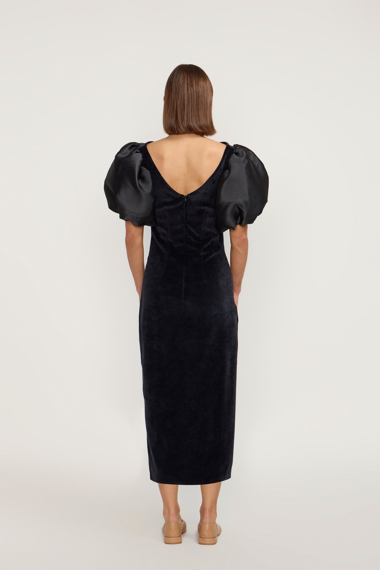 BLACK  SUZANNE VELVET robe midi structurée à manches bouffantes