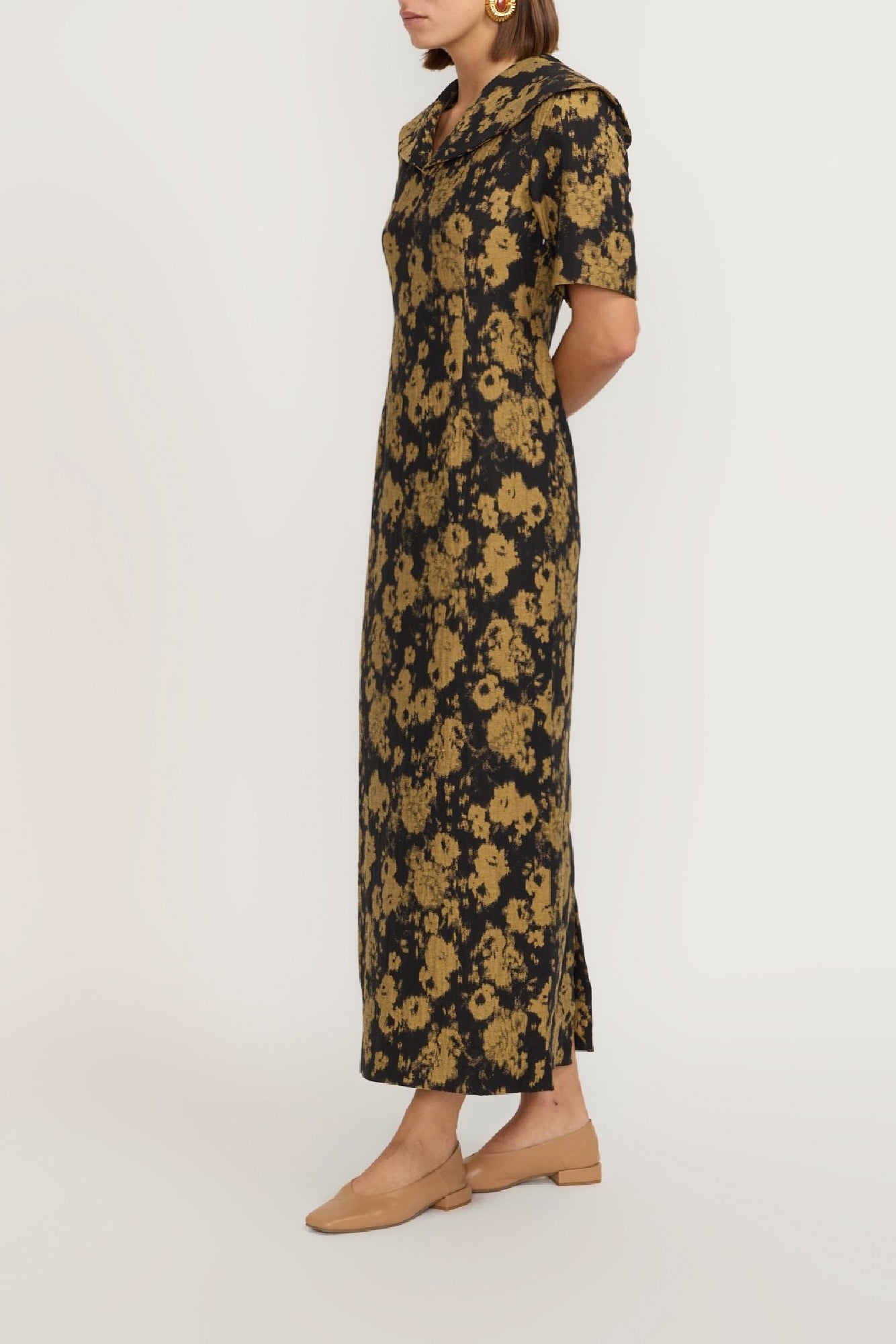 BLACK & OCHRE IZUMI BLURRY robe longue à manches courtes