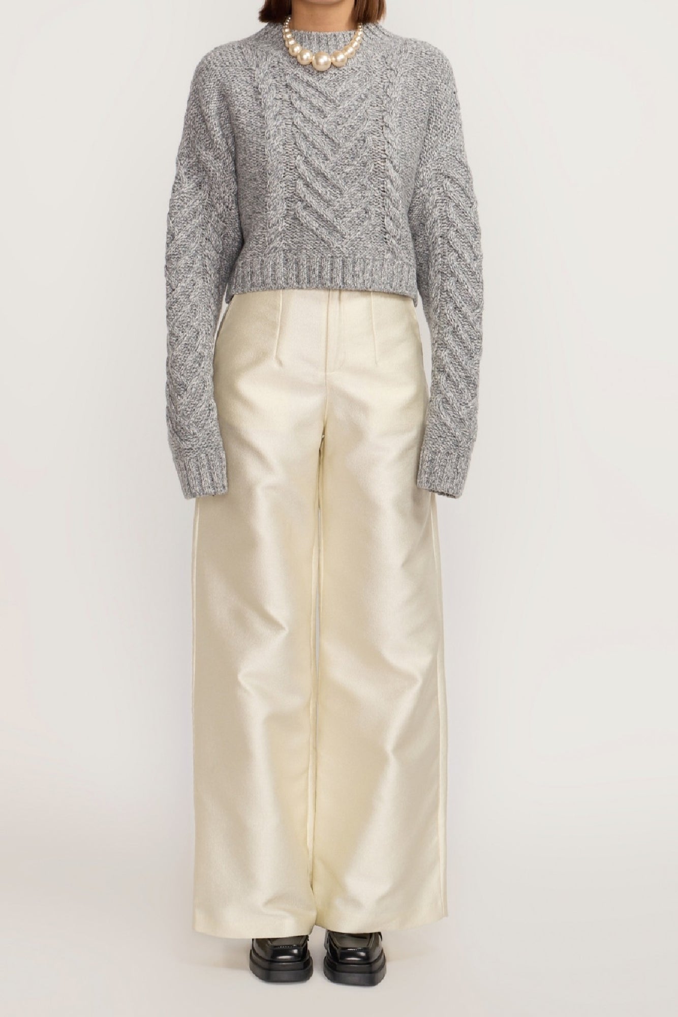 18qty NEW / GREY DAMIEN CABLE Pull court en laine